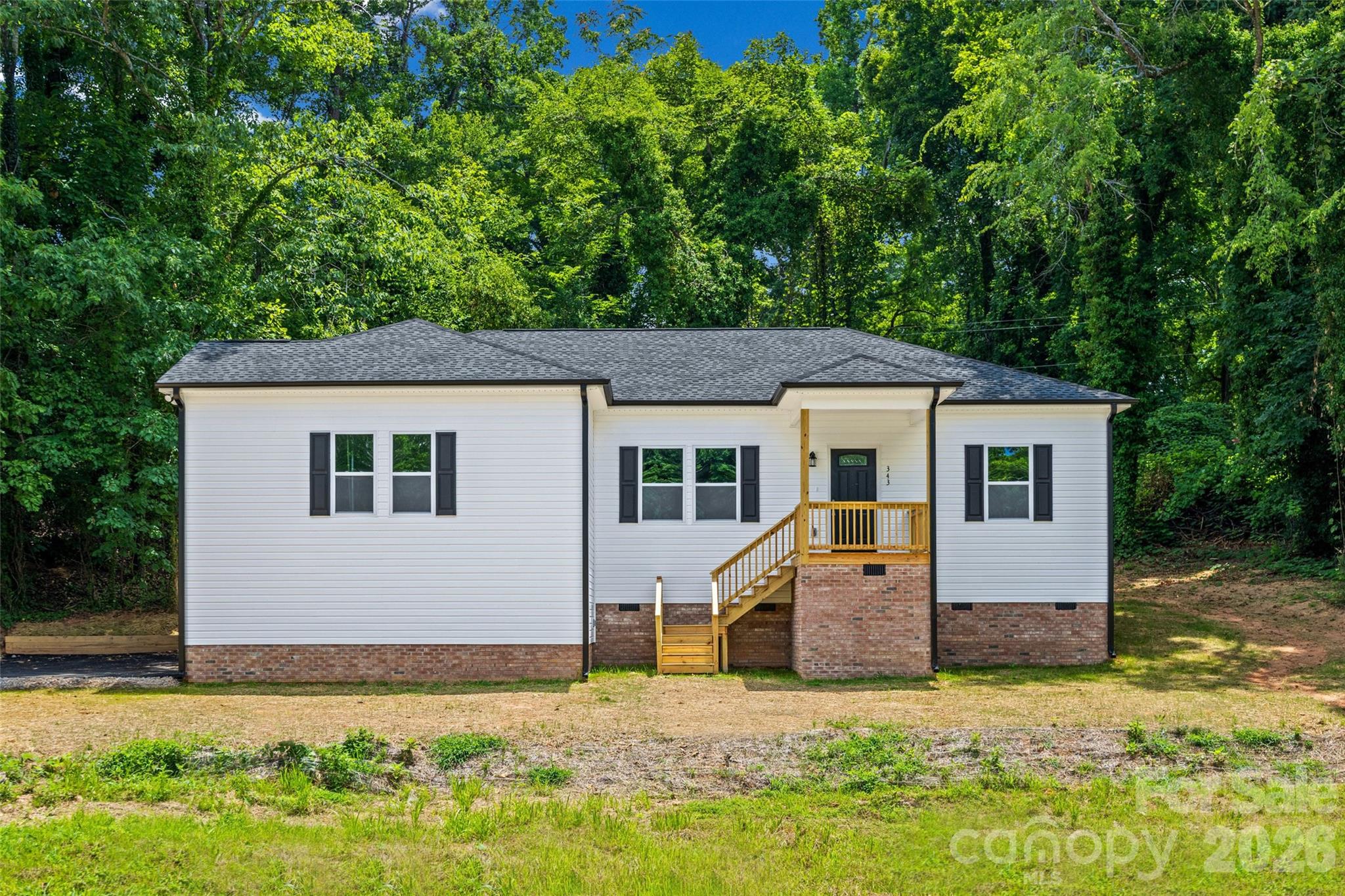 343 Oak Street Property Photo 1