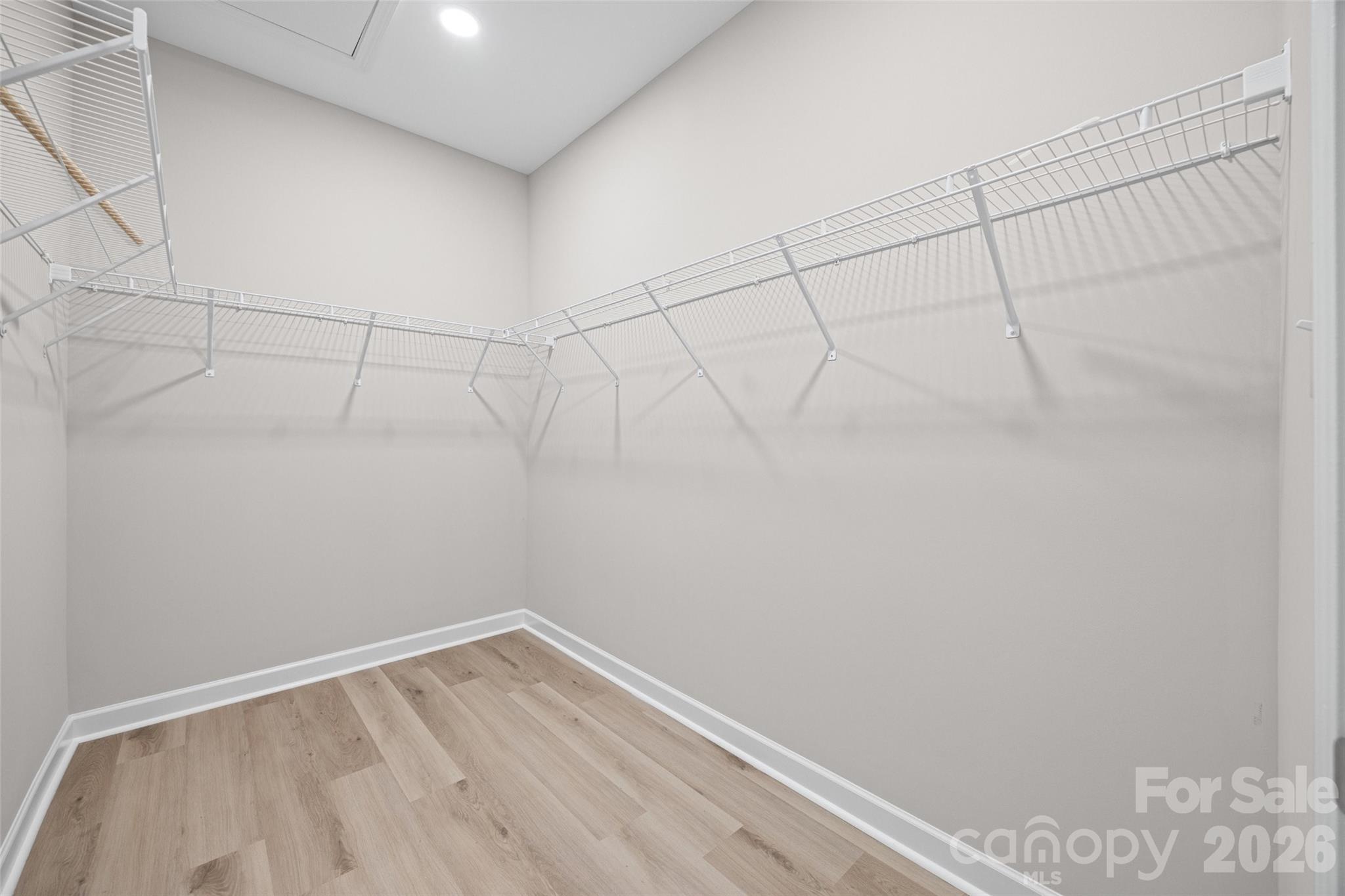343 Oak Street Property Photo 15