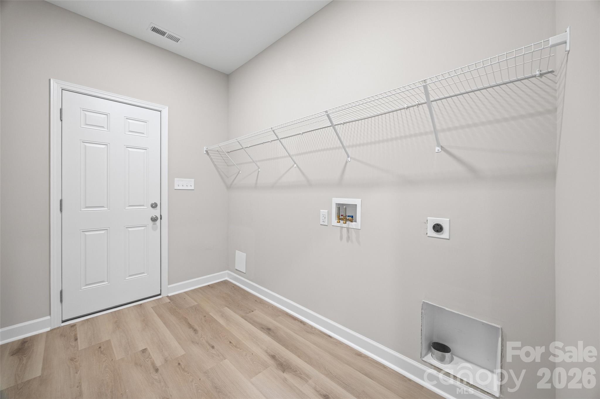 343 Oak Street Property Photo 16