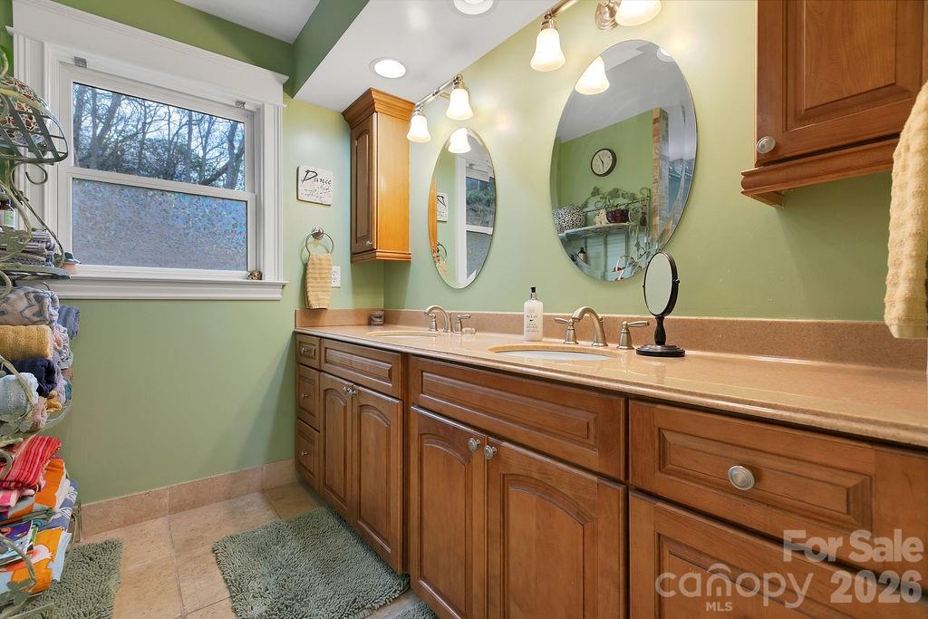 410 Forest Lake Road Property Photo 21