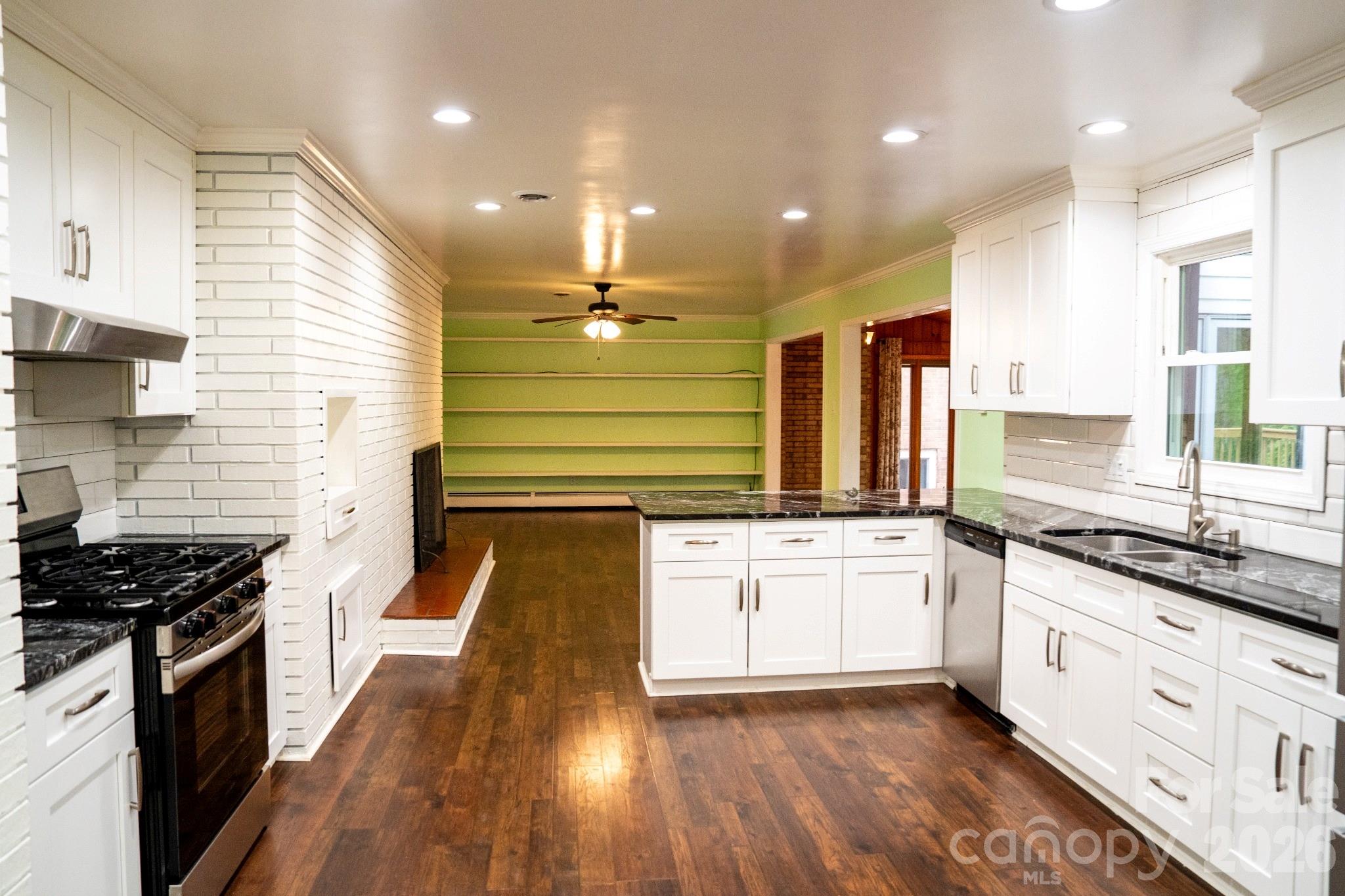 234 Edgewood Drive Property Photo 4