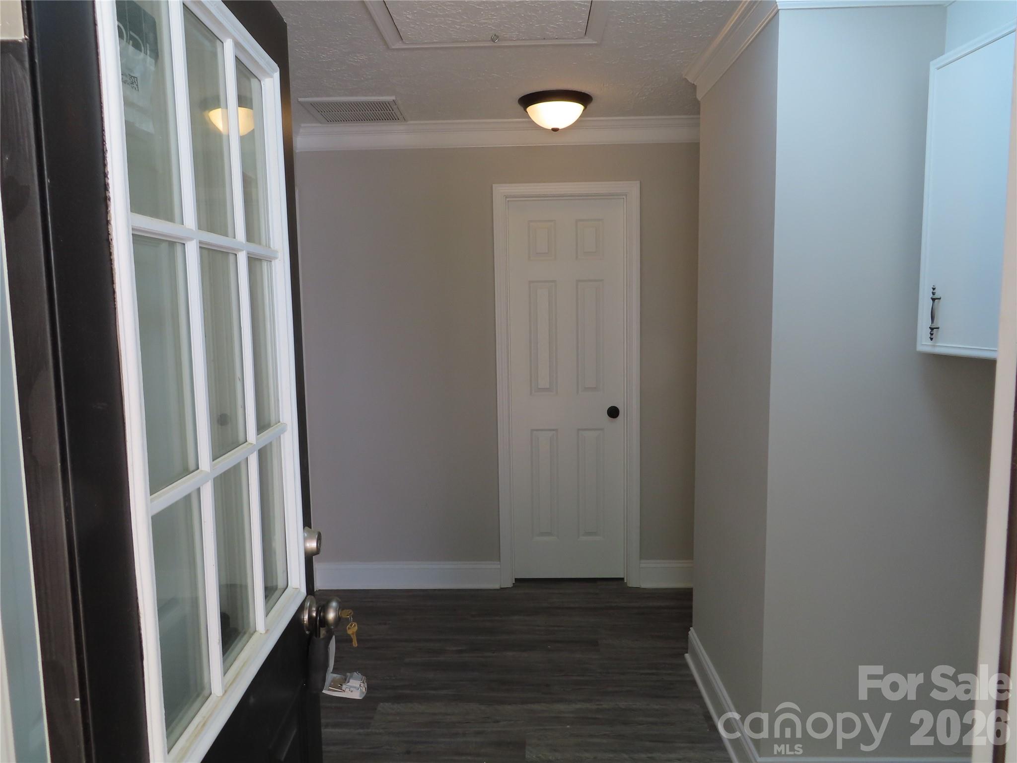 3095 Hillcrest Road Property Photo 13