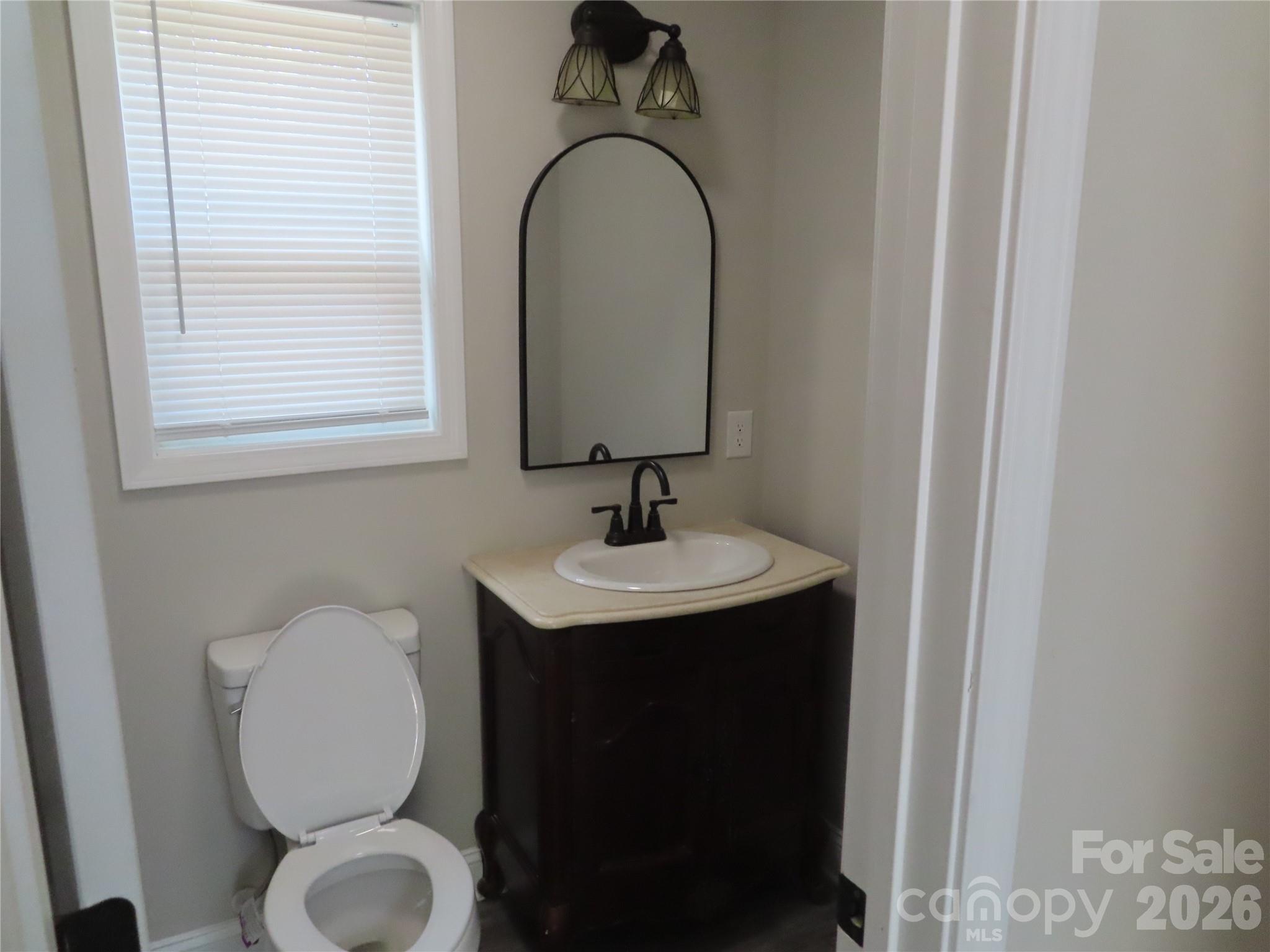 3095 Hillcrest Road Property Photo 14