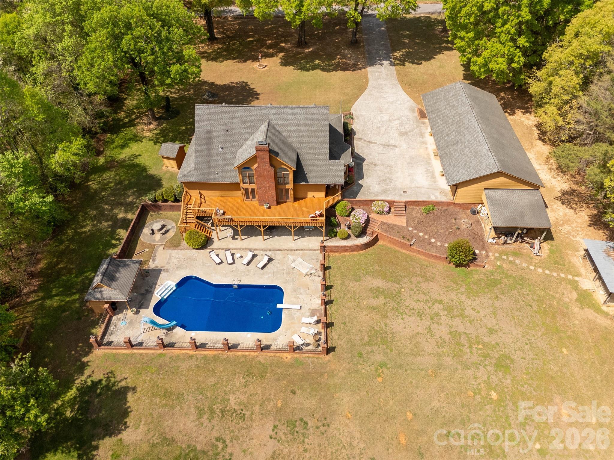 529 Langley Road Property Photo 3