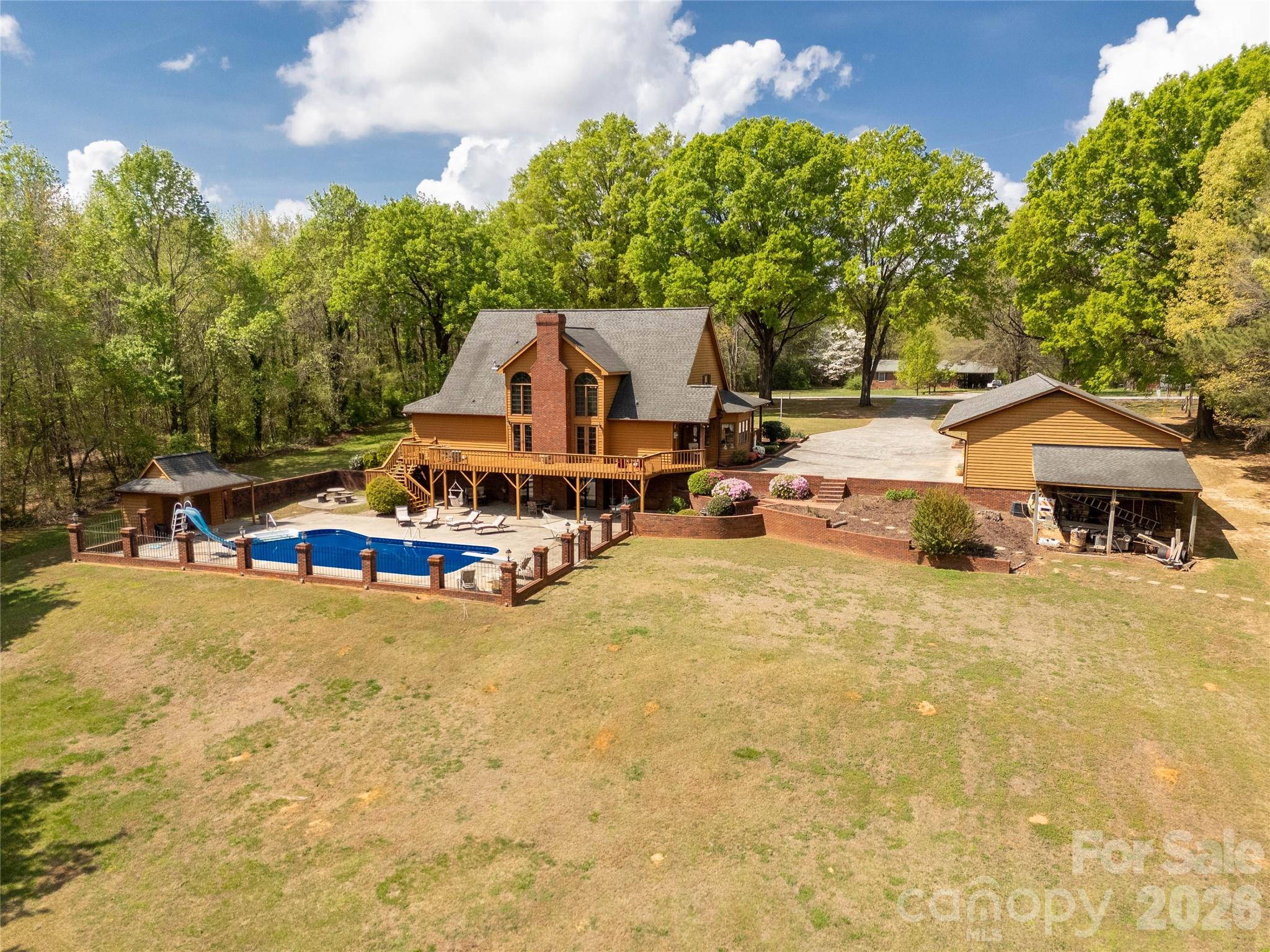 529 Langley Road Property Photo 11