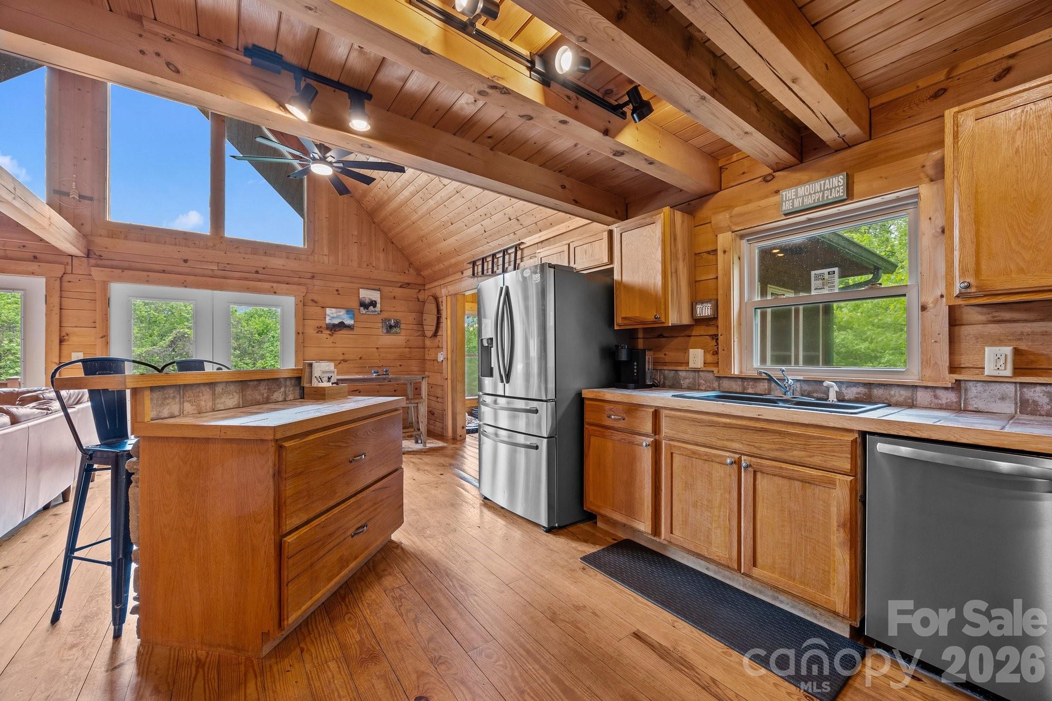 173 Mistletoe Park Property Photo 14