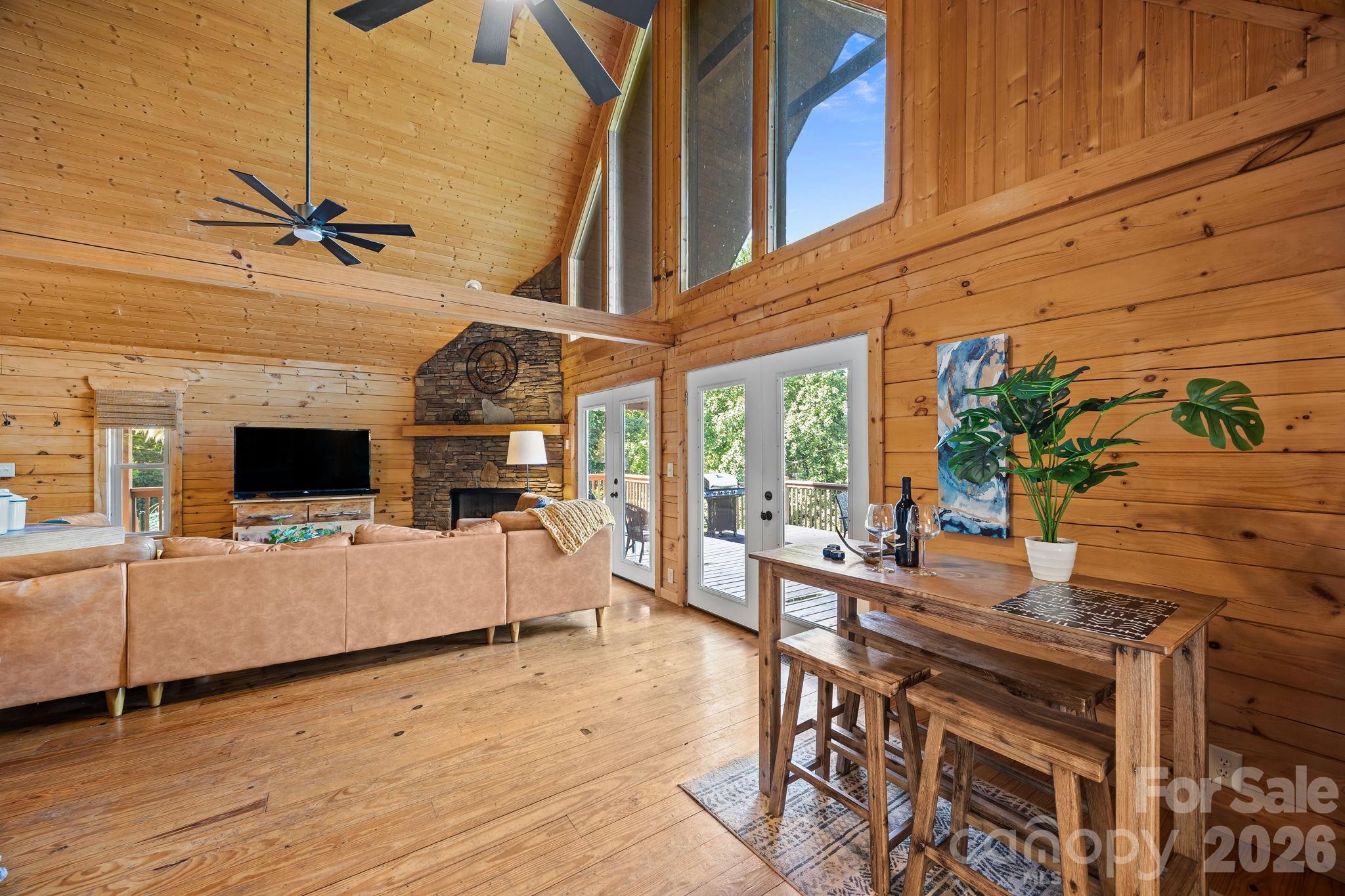 173 Mistletoe Park Property Photo 15