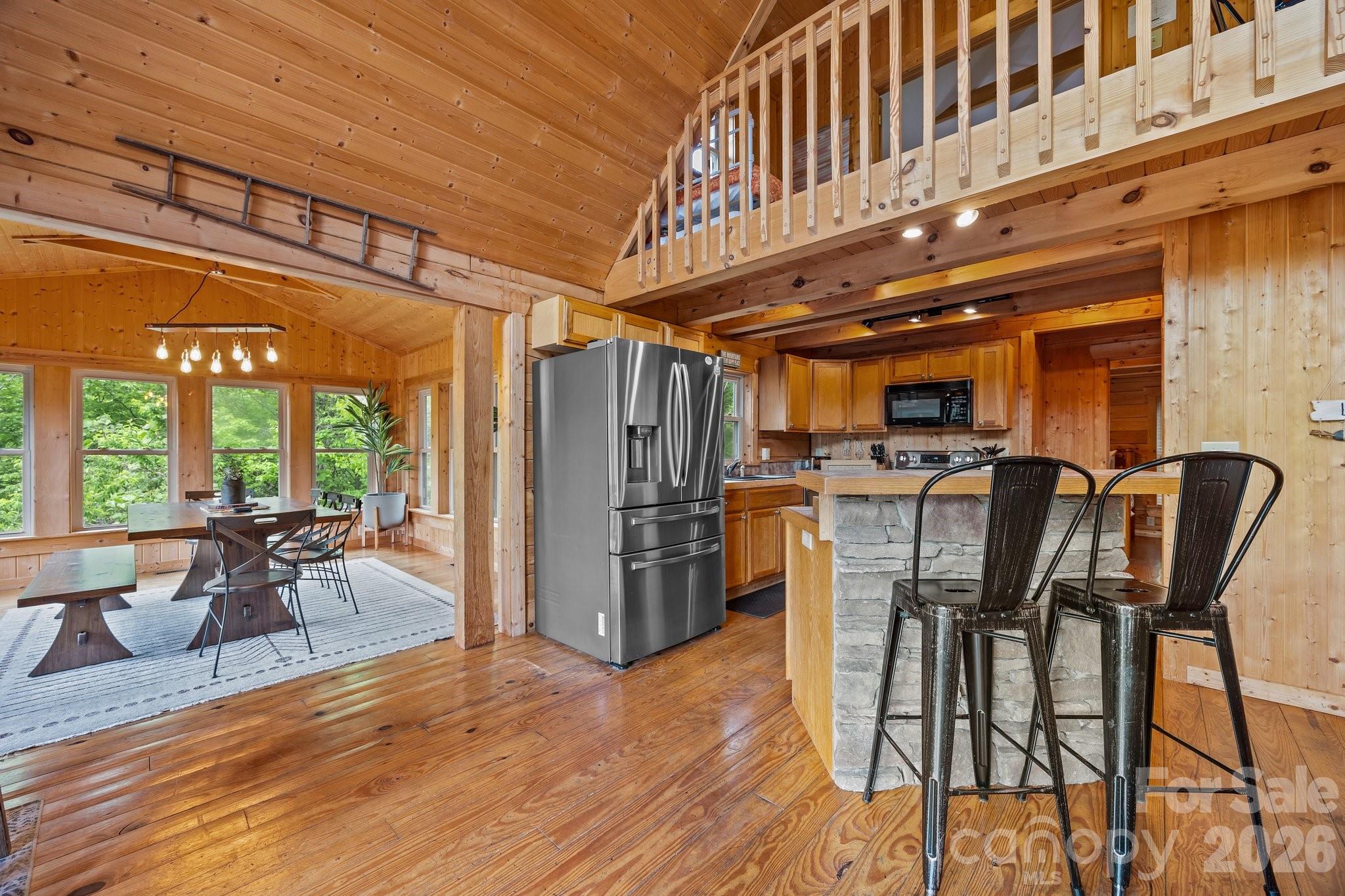 173 Mistletoe Park Property Photo 16