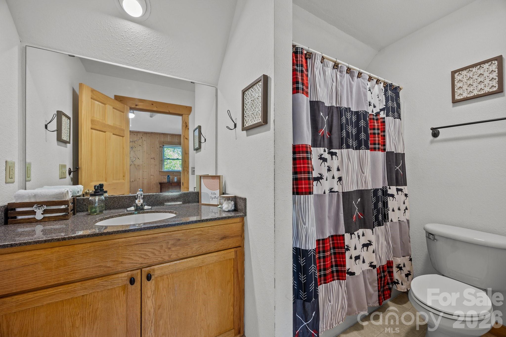 173 Mistletoe Park Property Photo 23