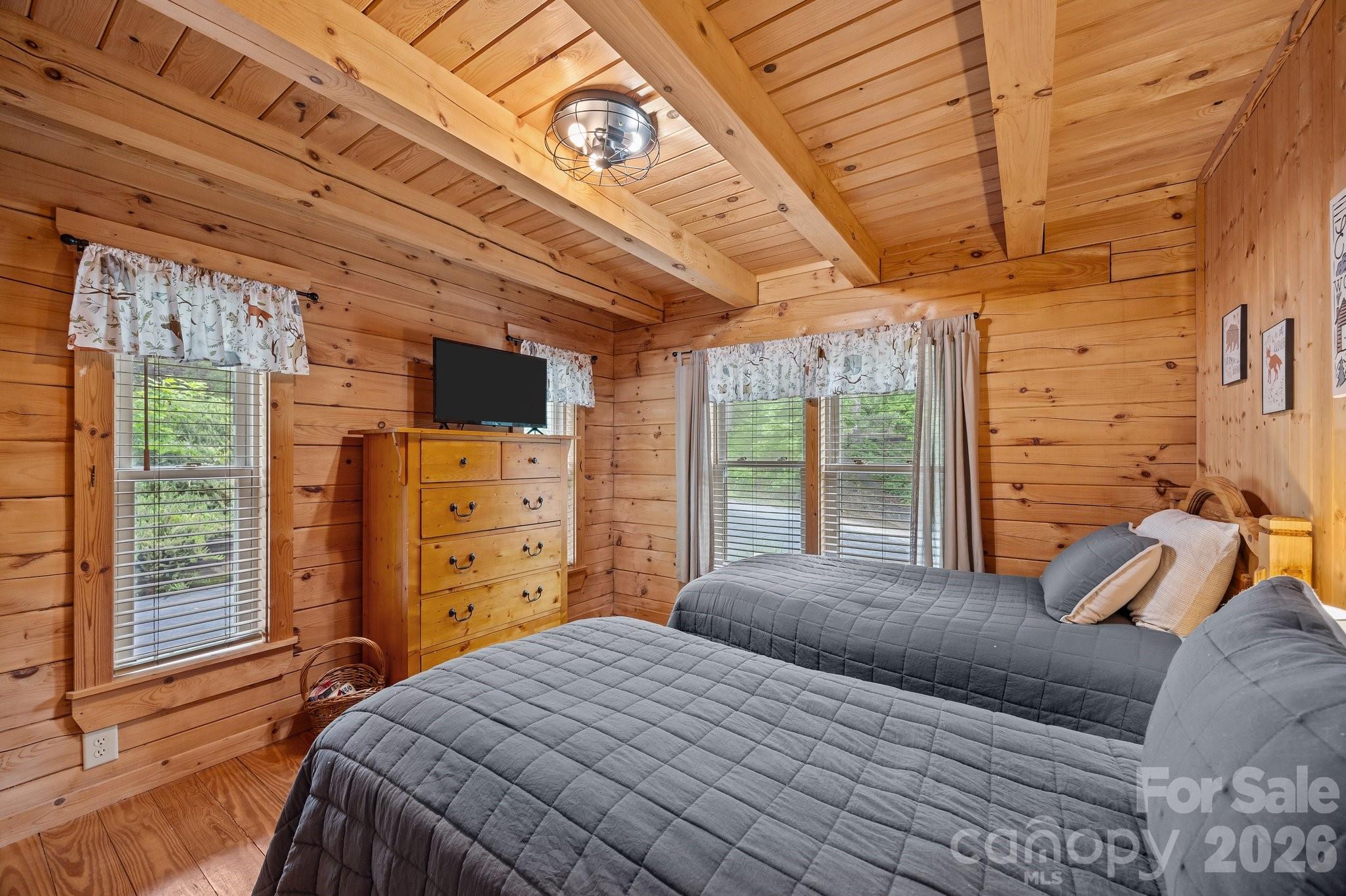 173 Mistletoe Park Property Photo 26