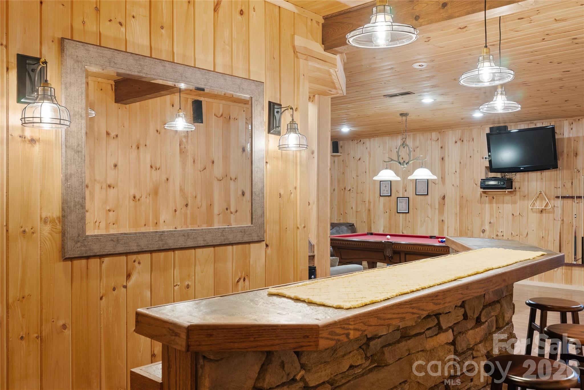 173 Mistletoe Park Property Photo 28