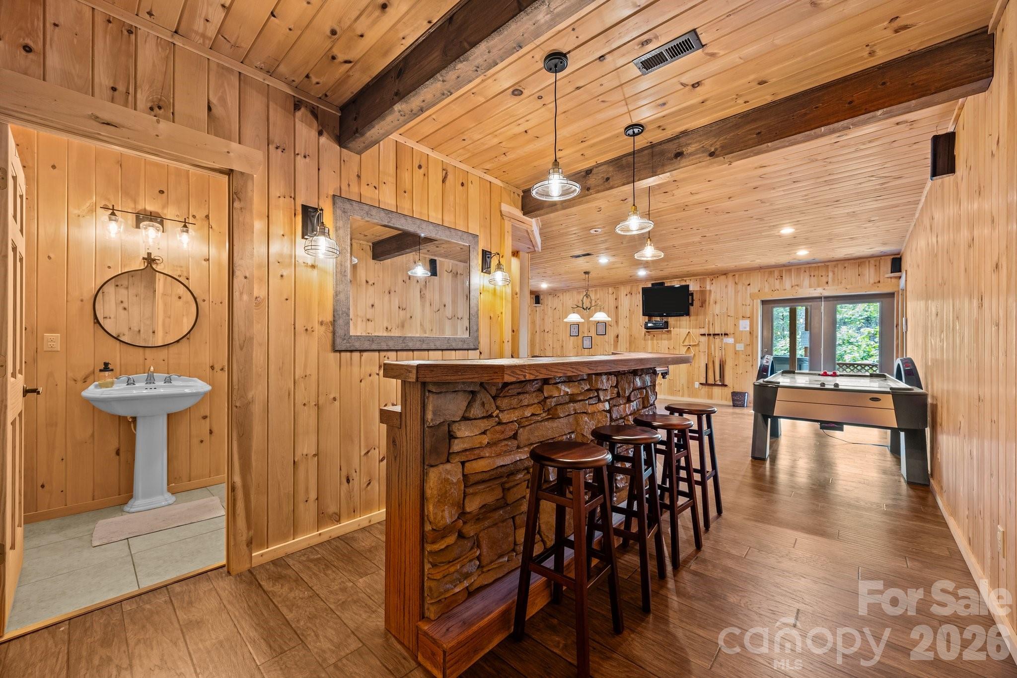173 Mistletoe Park Property Photo 31