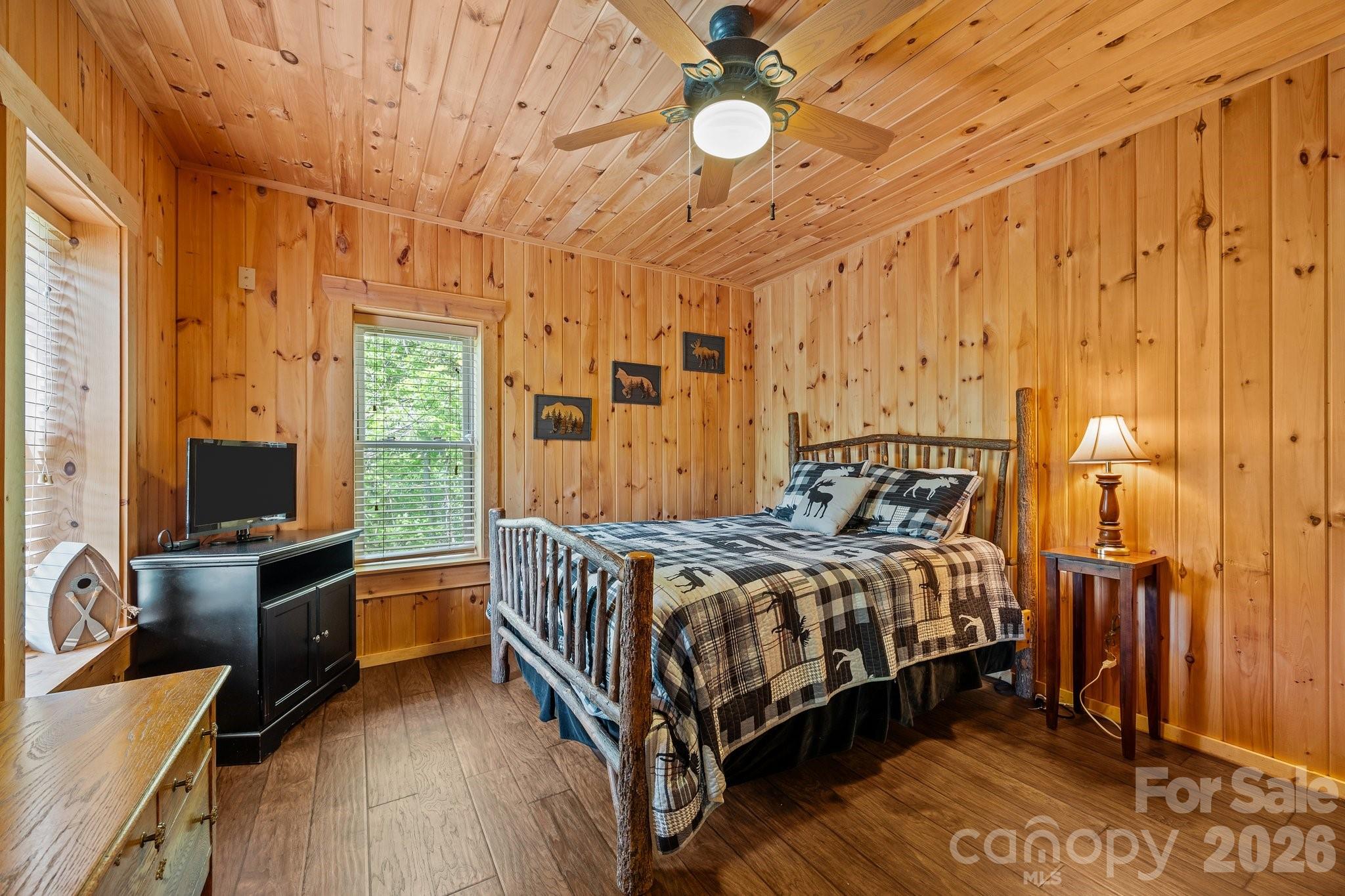 173 Mistletoe Park Property Photo 32
