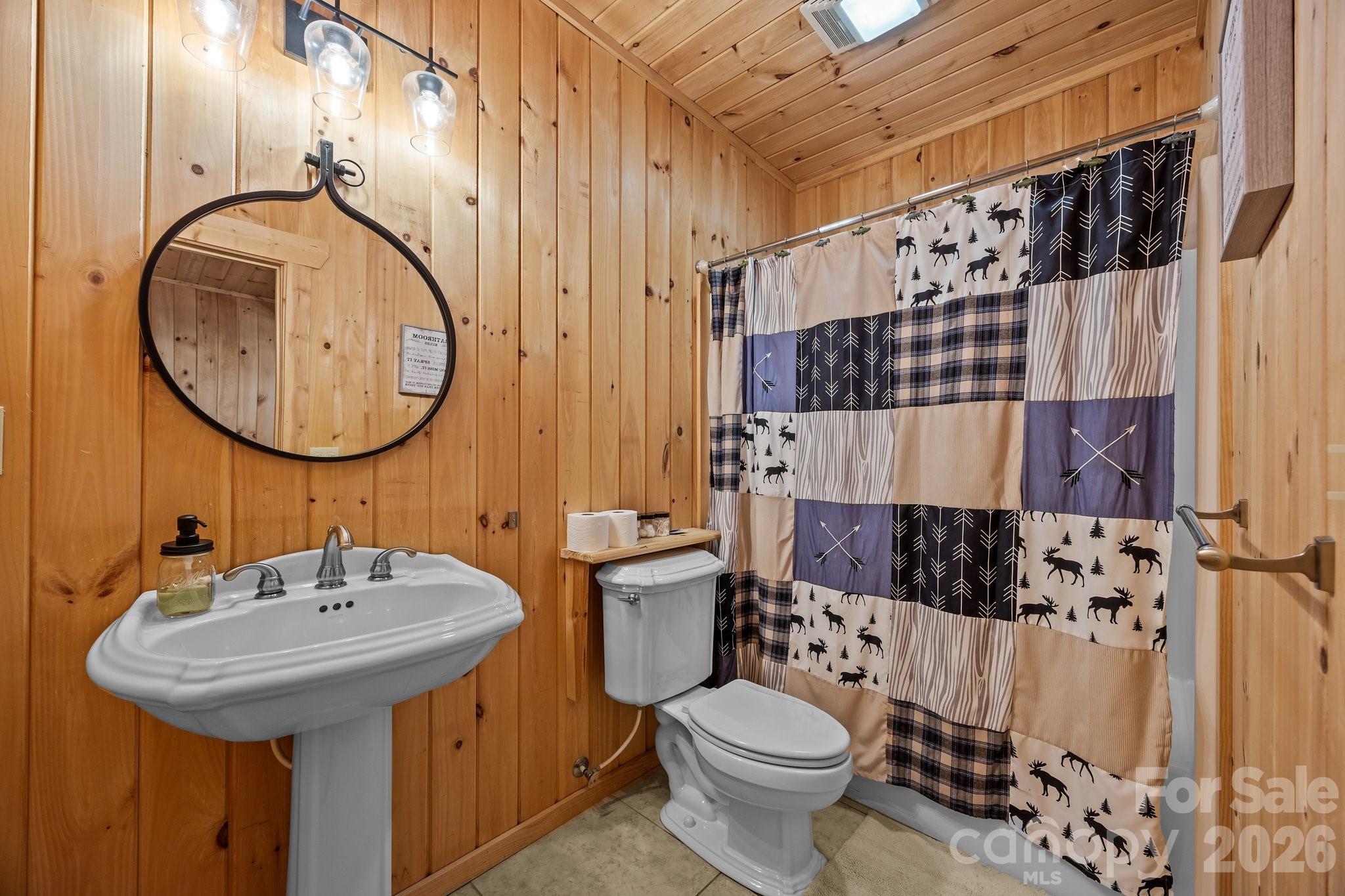 173 Mistletoe Park Property Photo 33