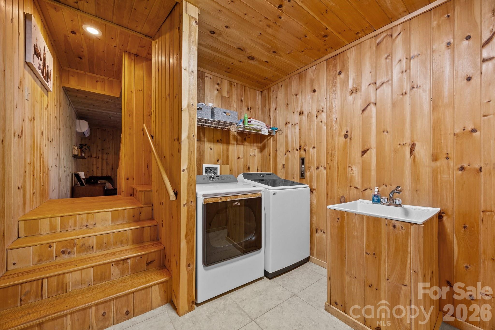 173 Mistletoe Park Property Photo 34