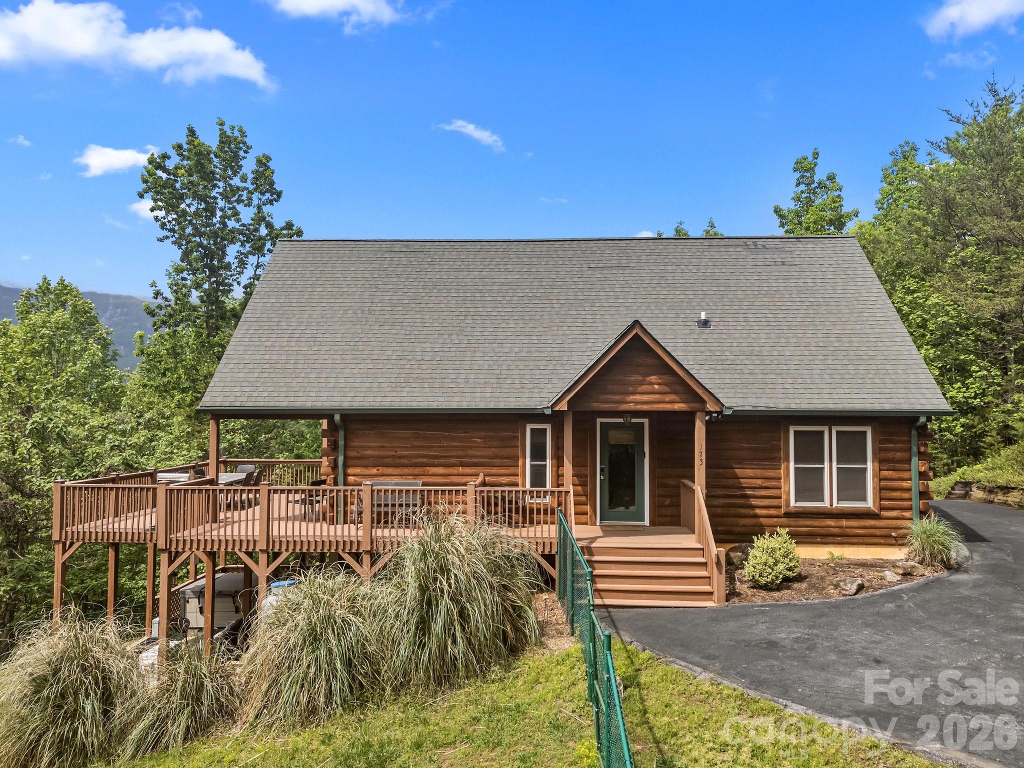 173 Mistletoe Park Property Photo 37