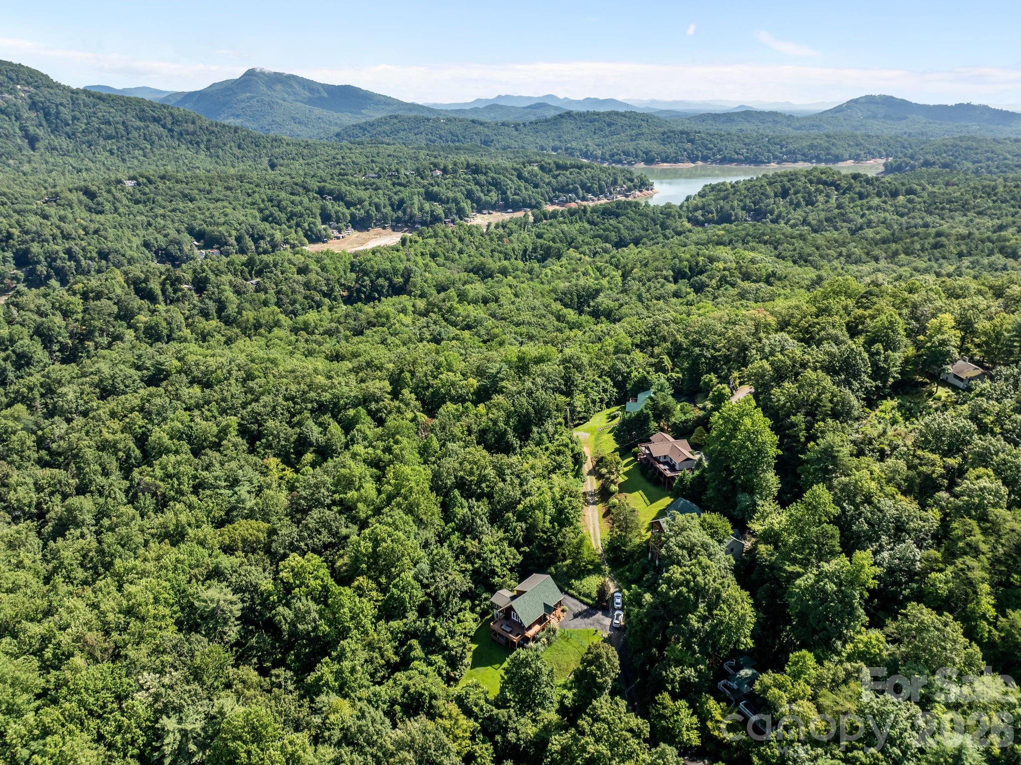 173 Mistletoe Park Property Photo 44