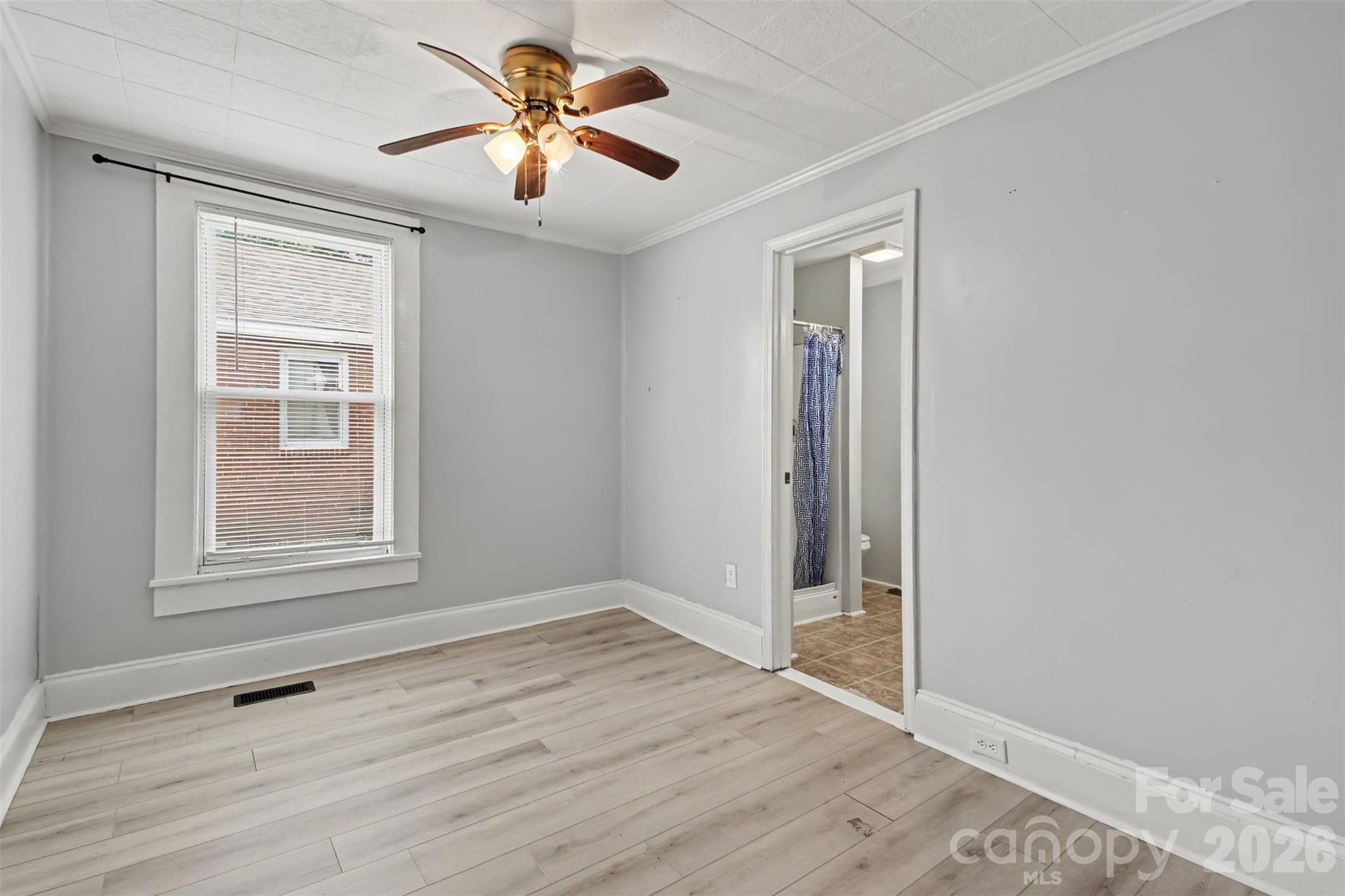 815 S Jackson Street Property Photo 4