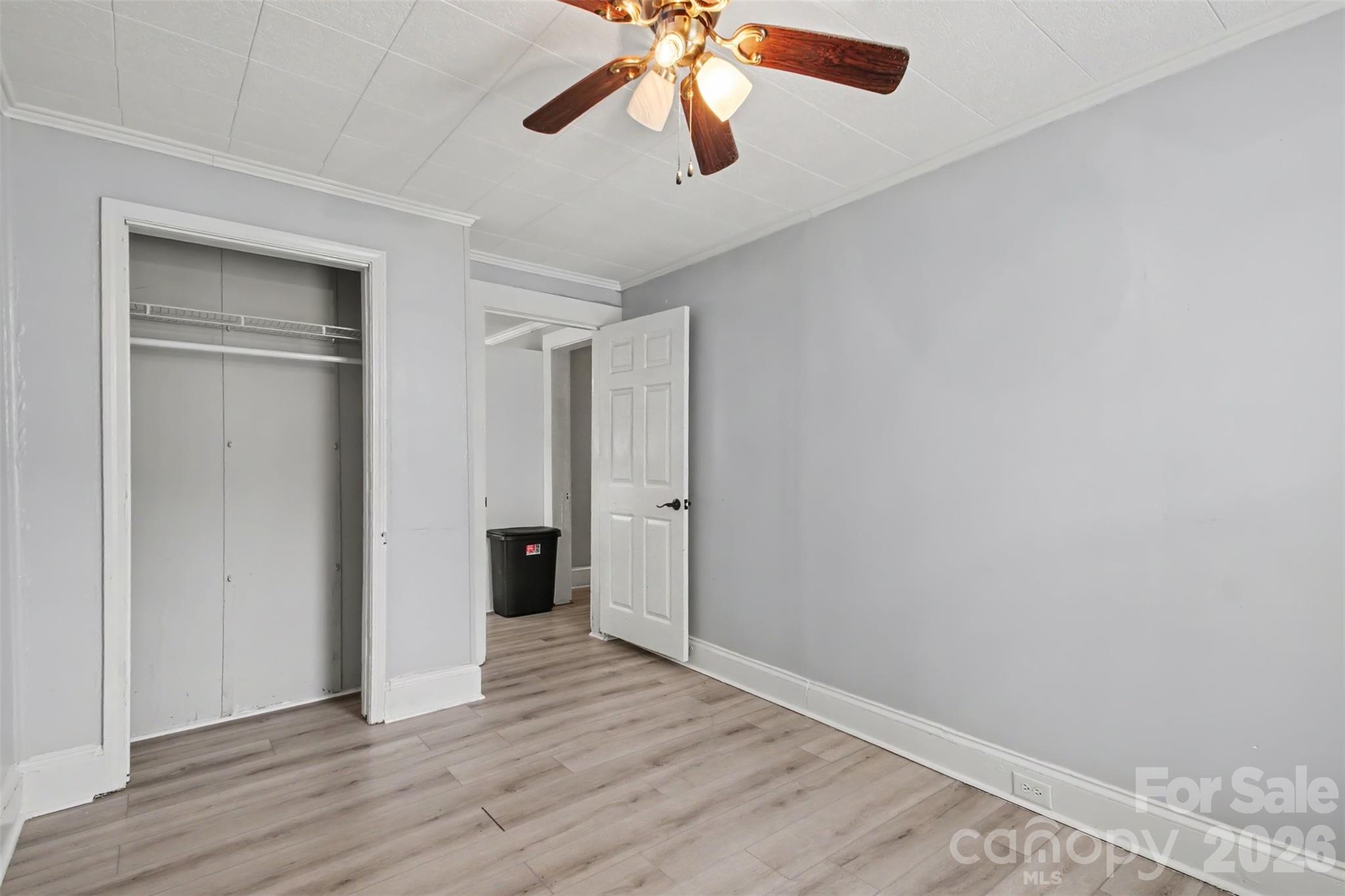815 S Jackson Street Property Photo 5