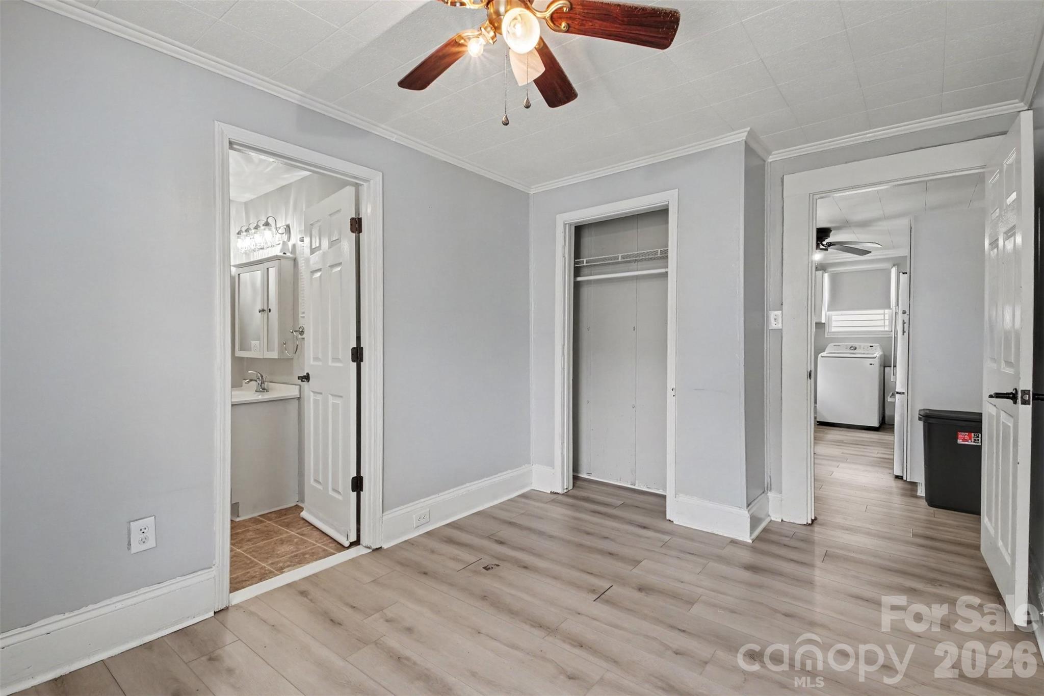 815 S Jackson Street Property Photo 6