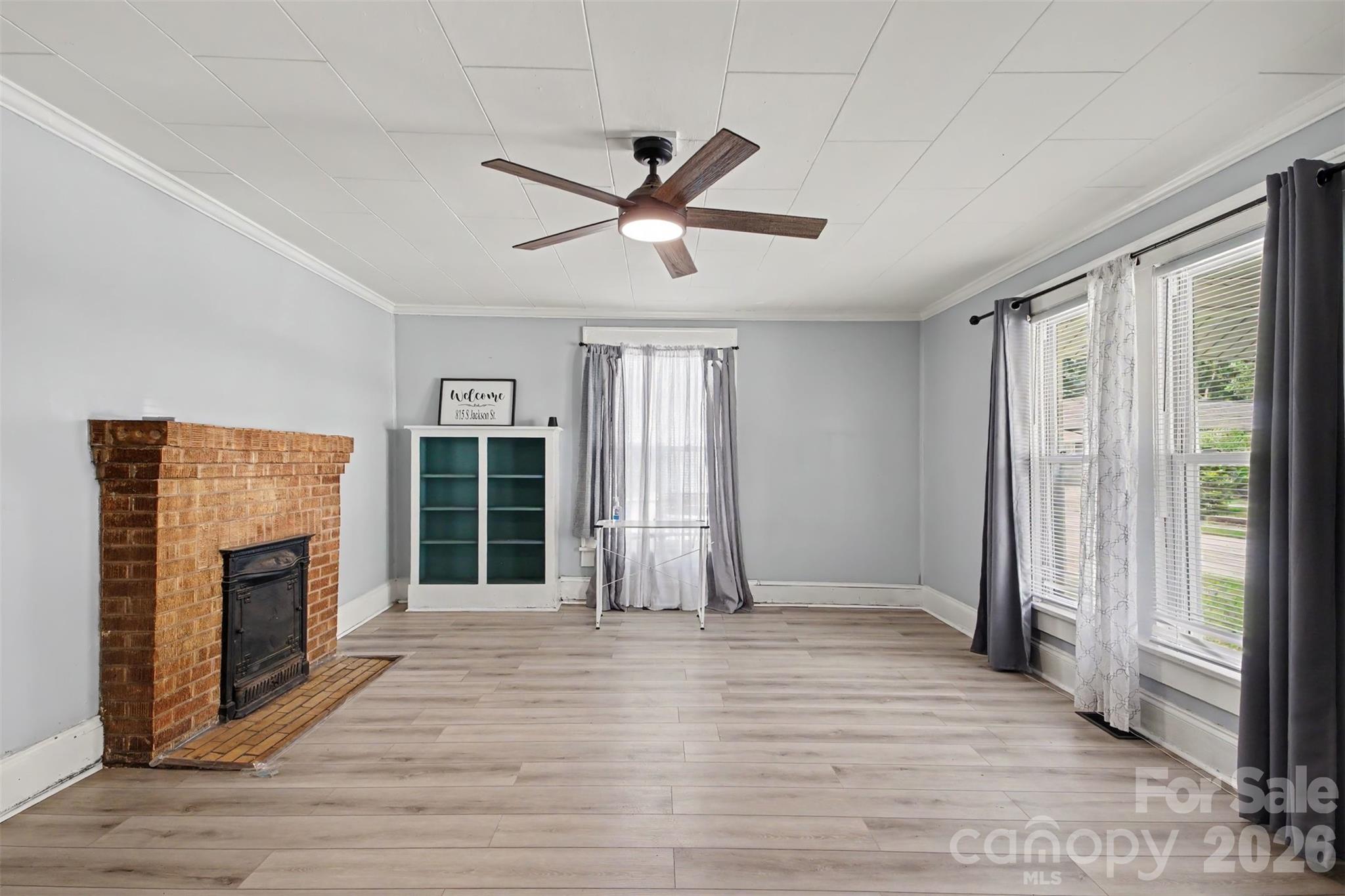 815 S Jackson Street Property Photo 12