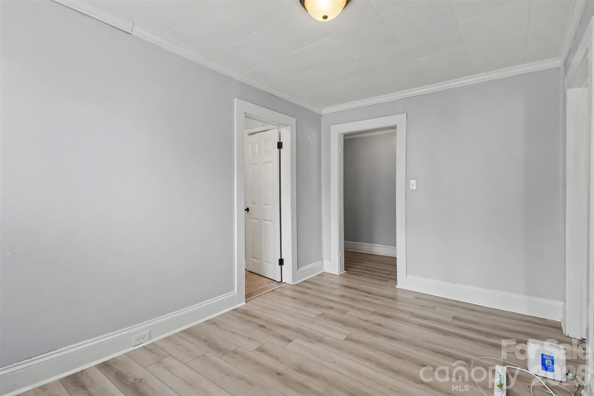 815 S Jackson Street Property Photo 32