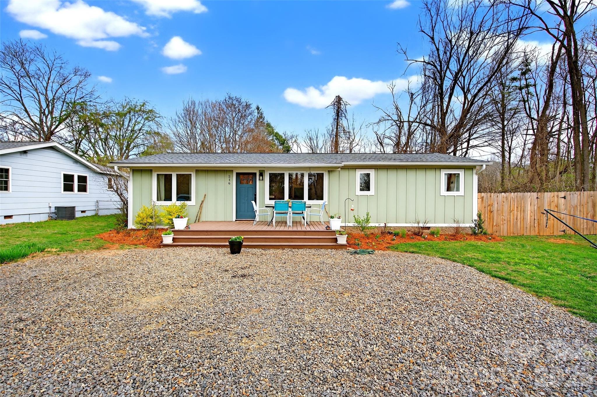 216 Vance Avenue Property Photo 2