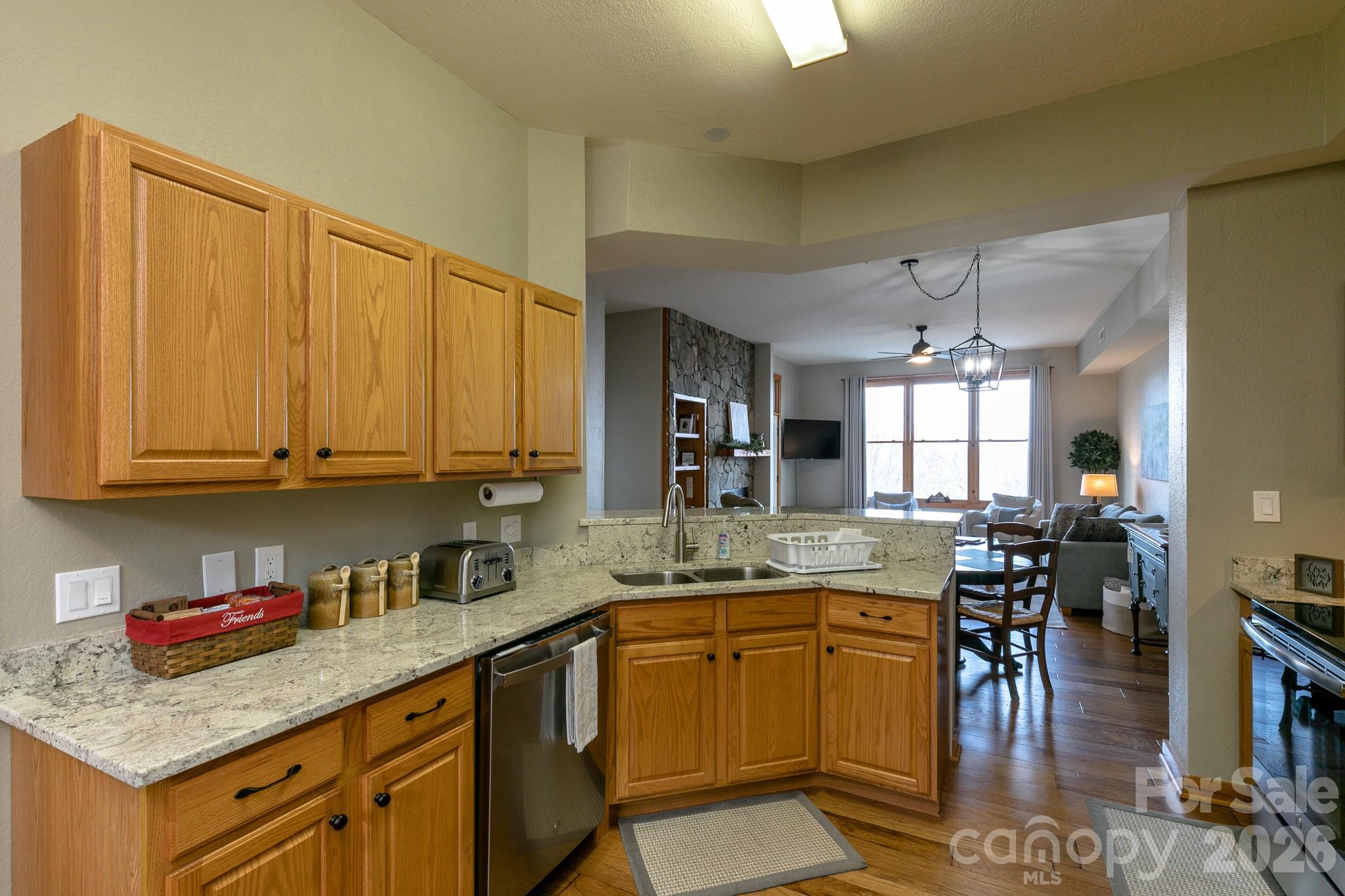 10 Stoney Falls Loop 4/203 Property Photo 15