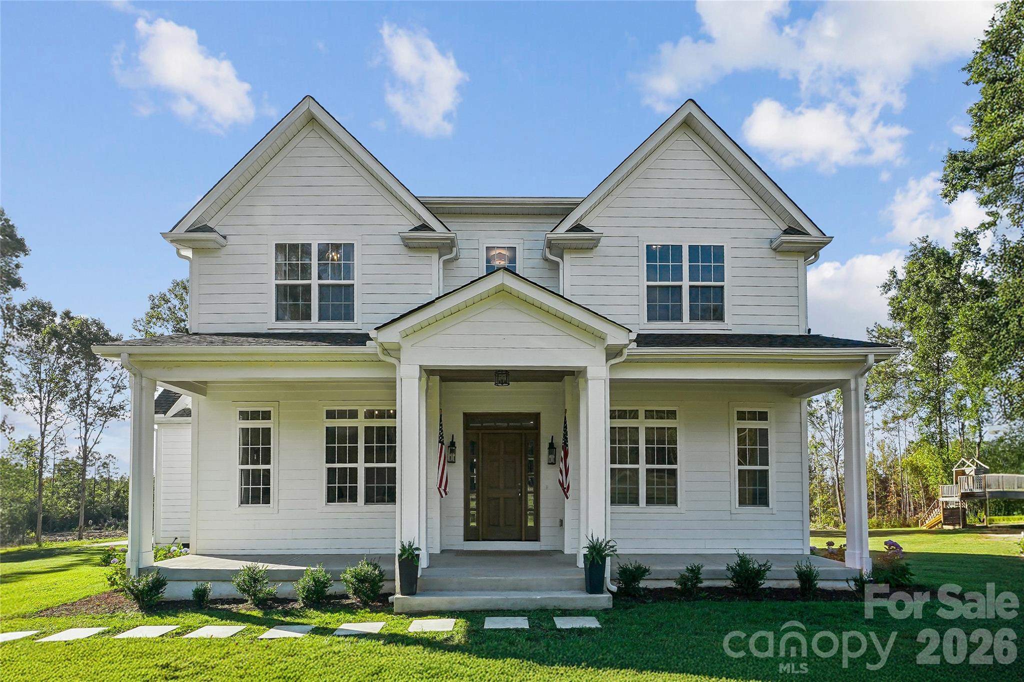 1904 Canal Road Property Photo 1