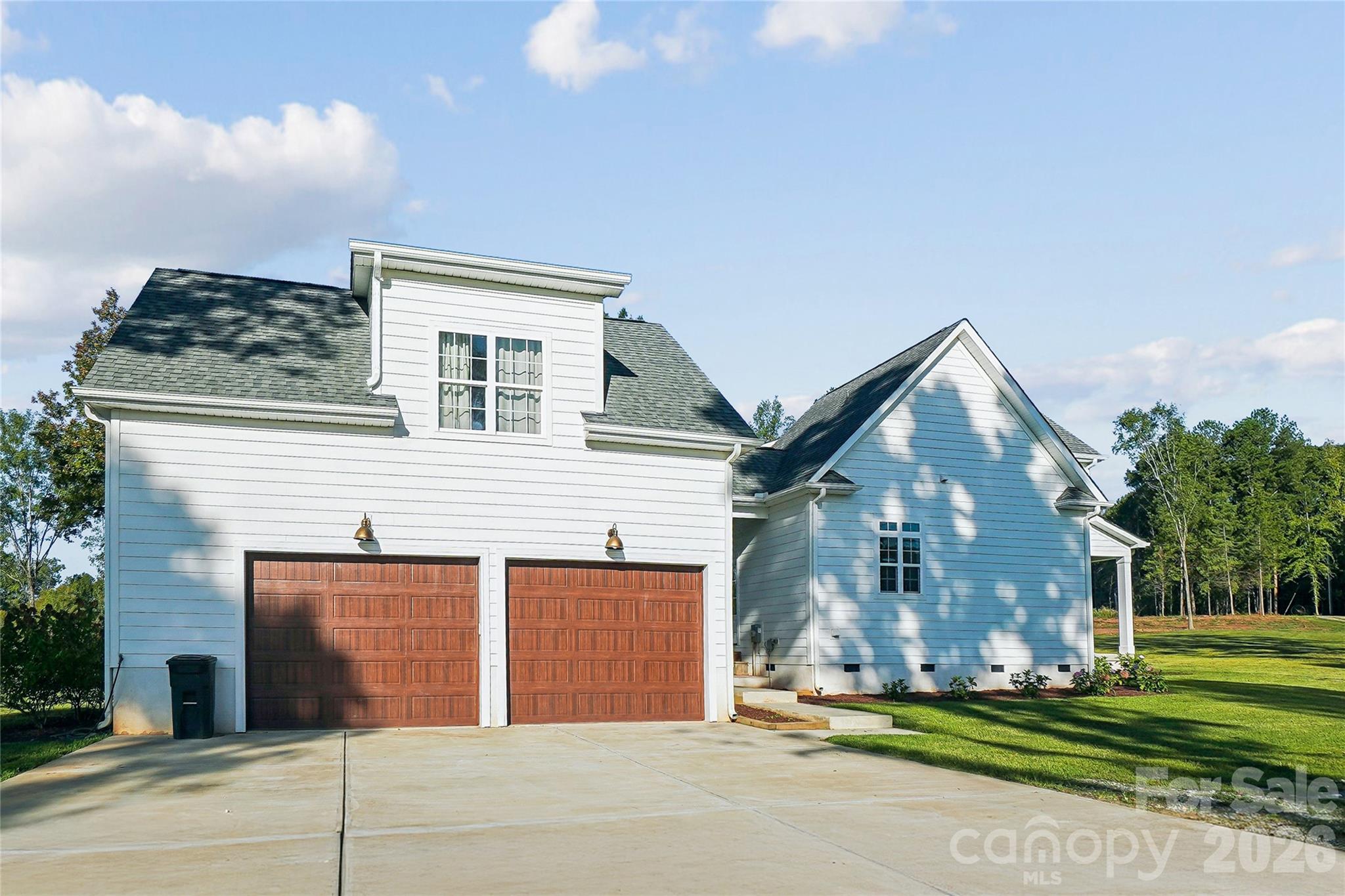 1904 Canal Road Property Photo 4