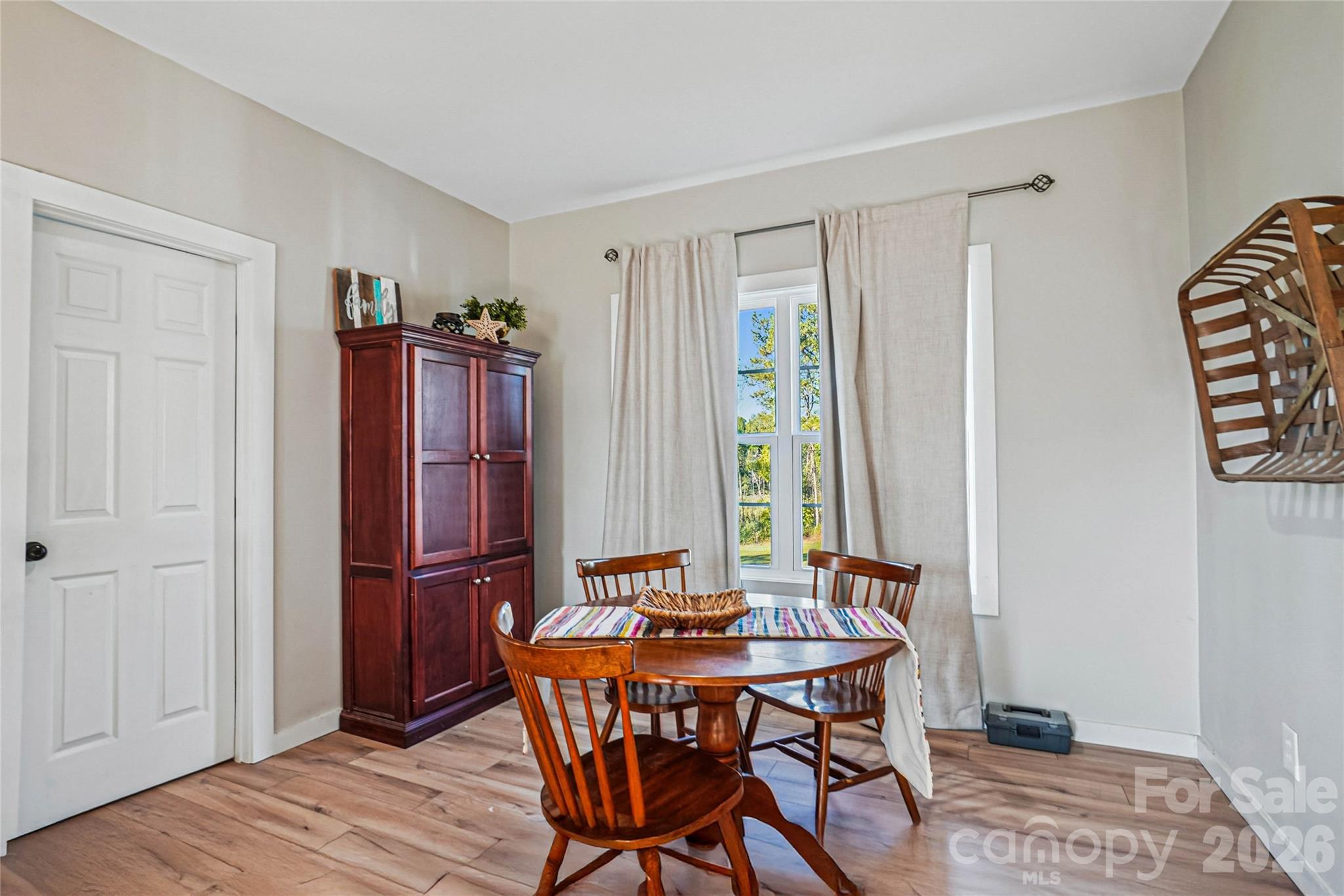 1904 Canal Road Property Photo 32