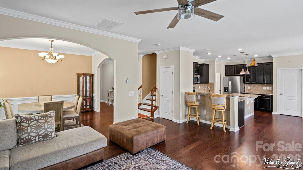 6907 Agnew Drive Property Photo 7