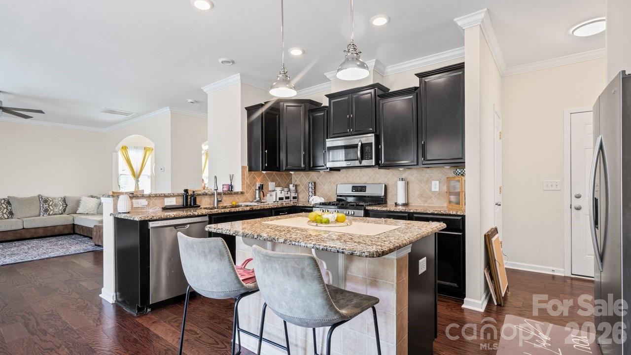 6907 Agnew Drive Property Photo 10