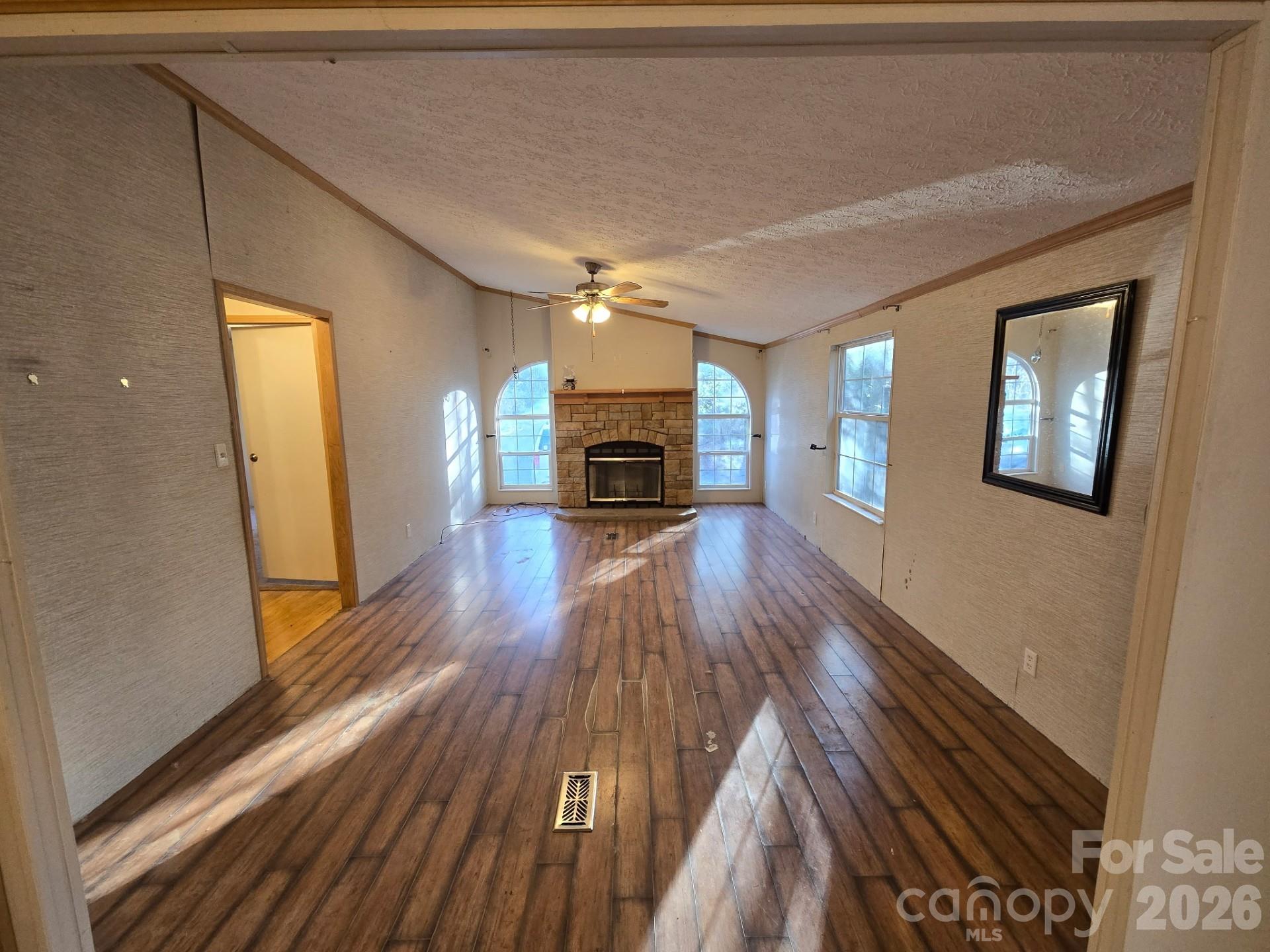 6 Woodland Street Property Photo 5