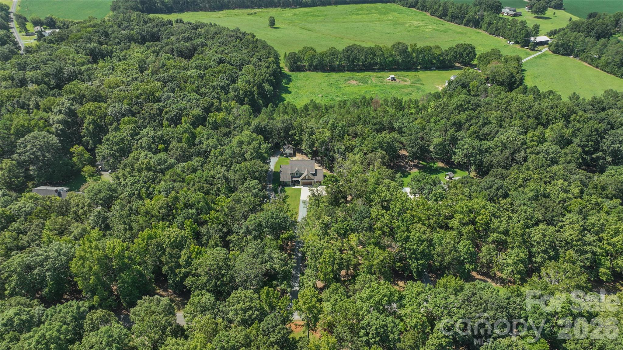 514 Arcadia Lane Property Photo 8