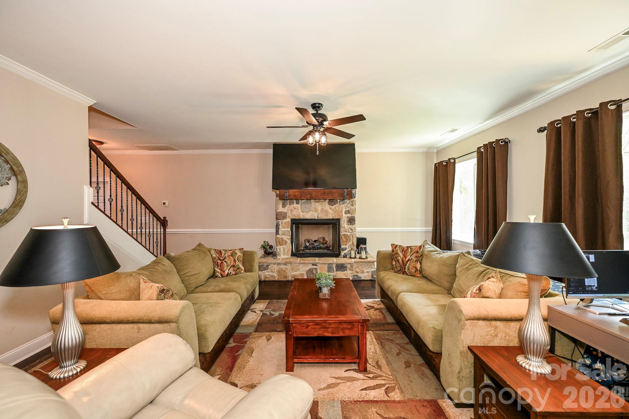 514 Arcadia Lane Property Photo 24