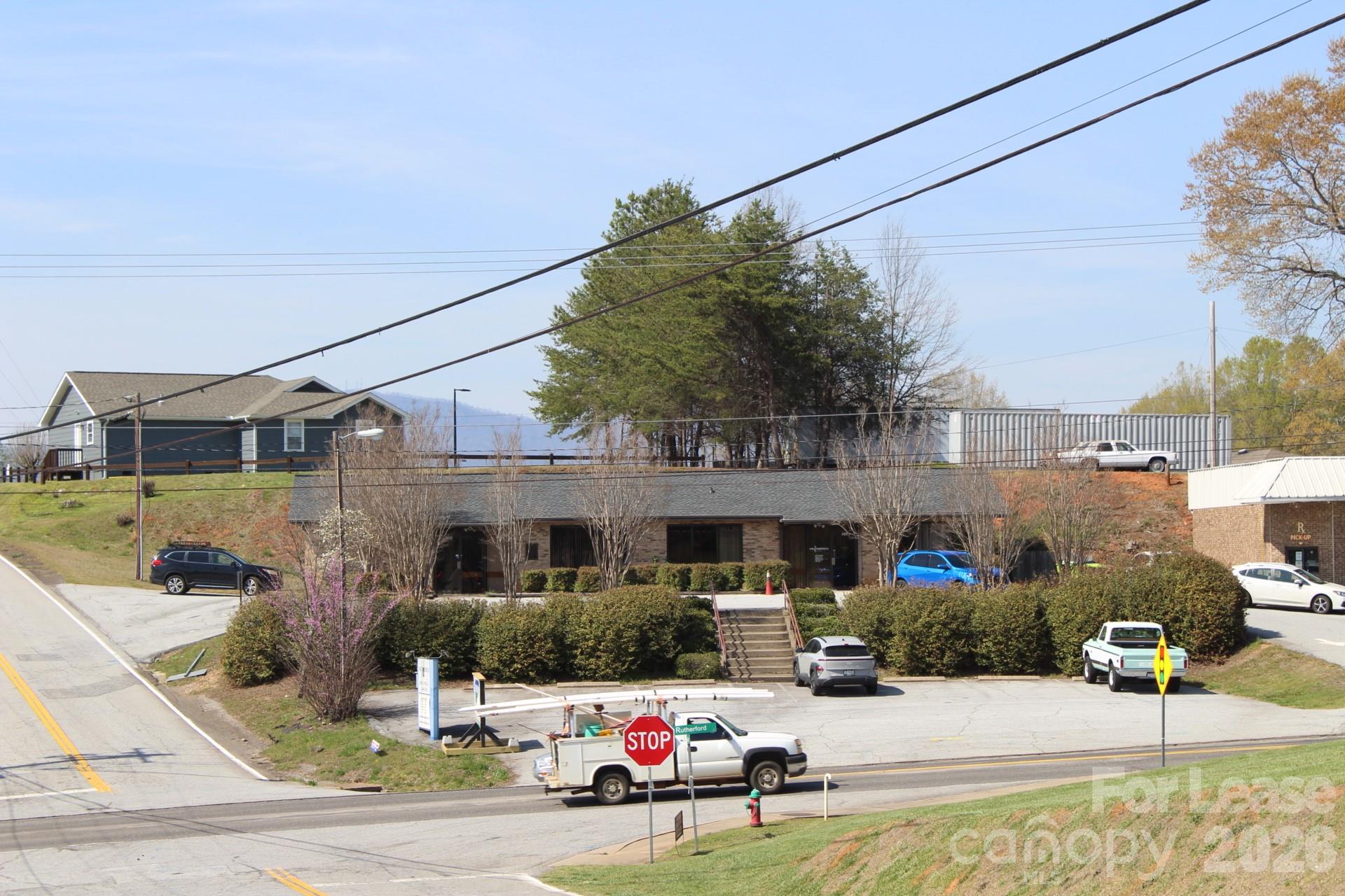 108 W Rutherford Street Property Photo 3