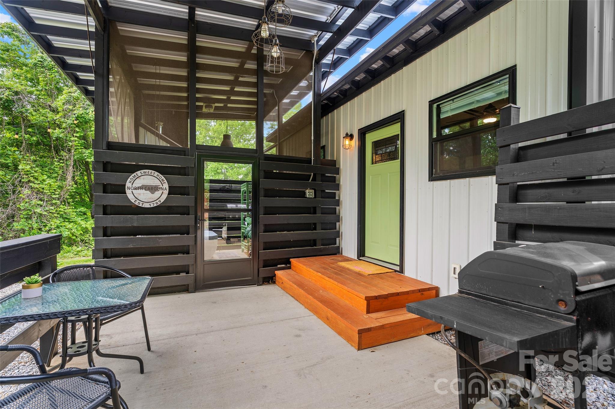 787 Ridge Road Property Photo 3