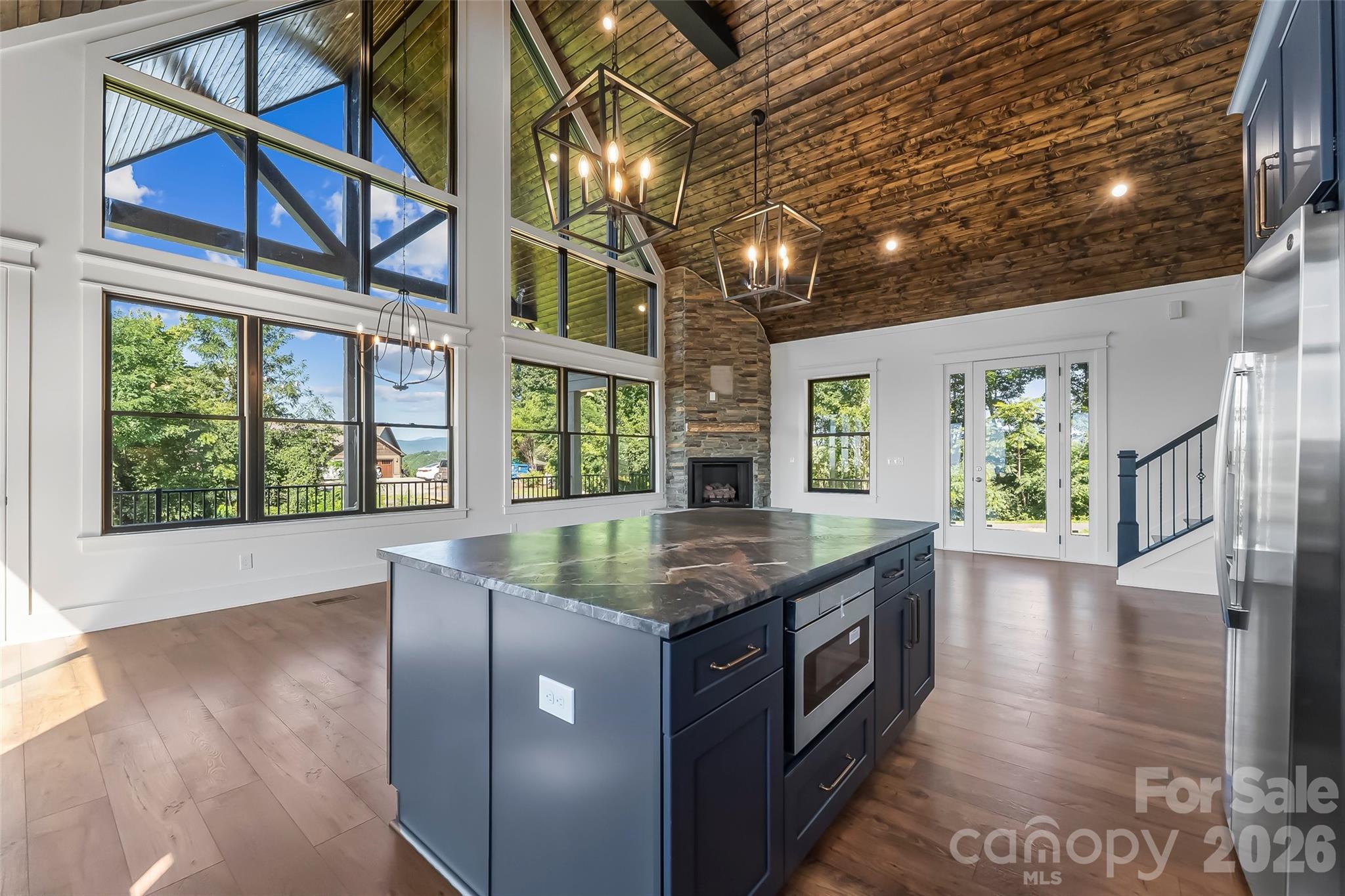 4898 Soaring Top Lane Property Photo 3