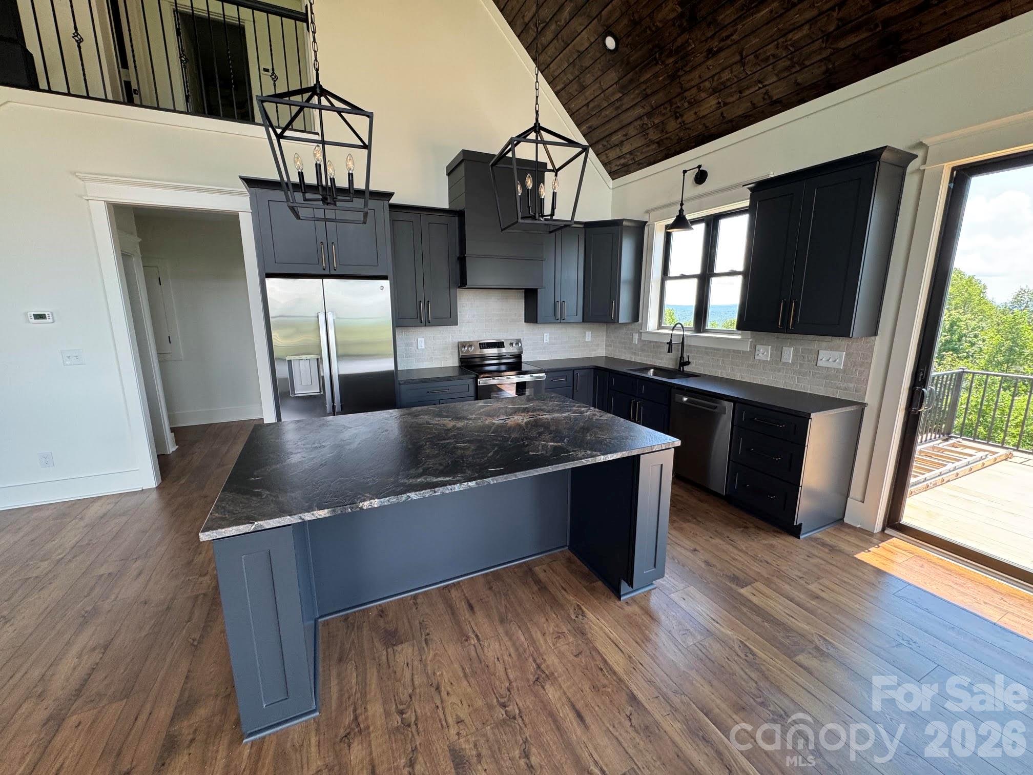 4898 Soaring Top Lane Property Photo 6