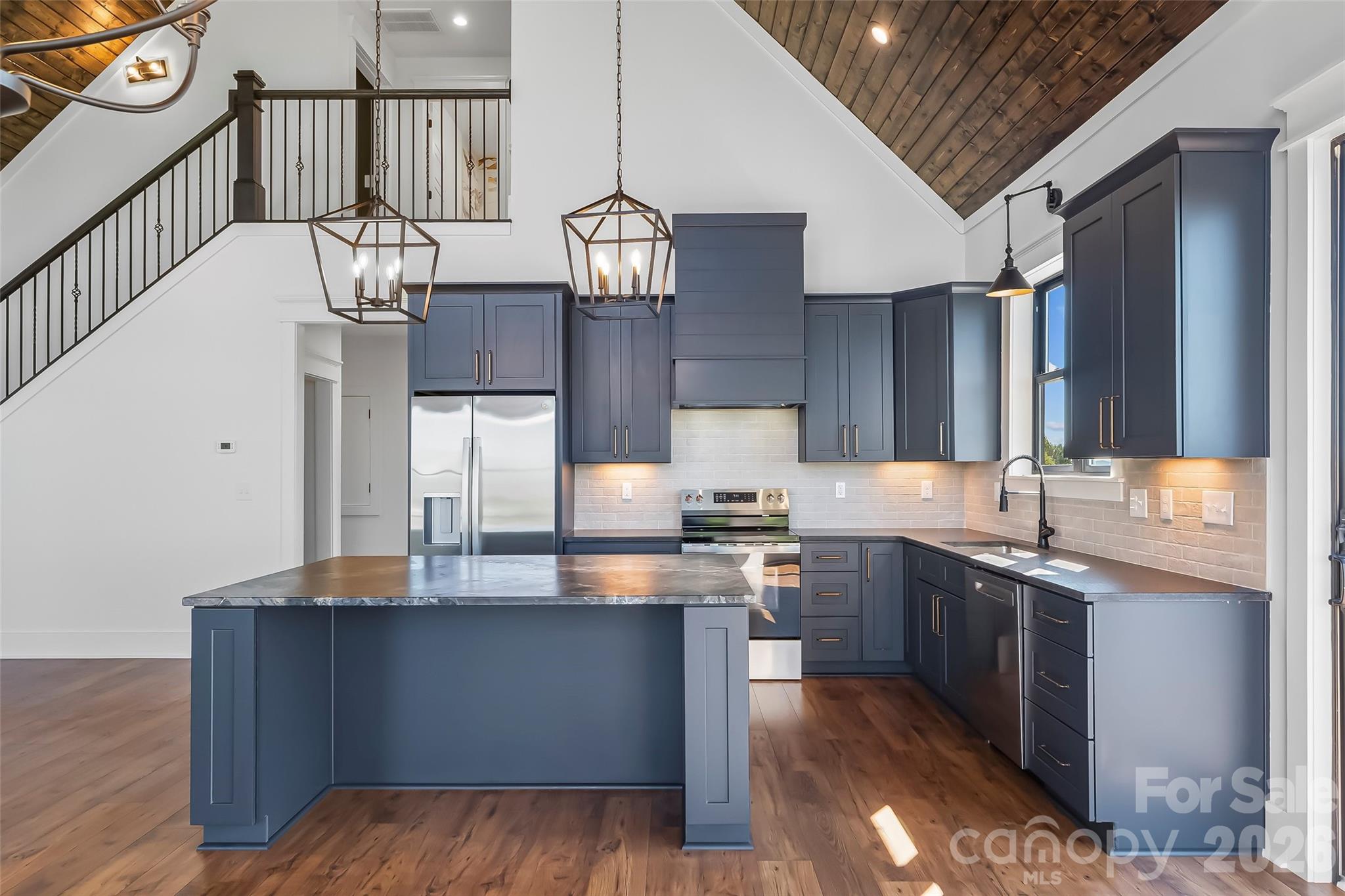 4898 Soaring Top Lane Property Photo 6