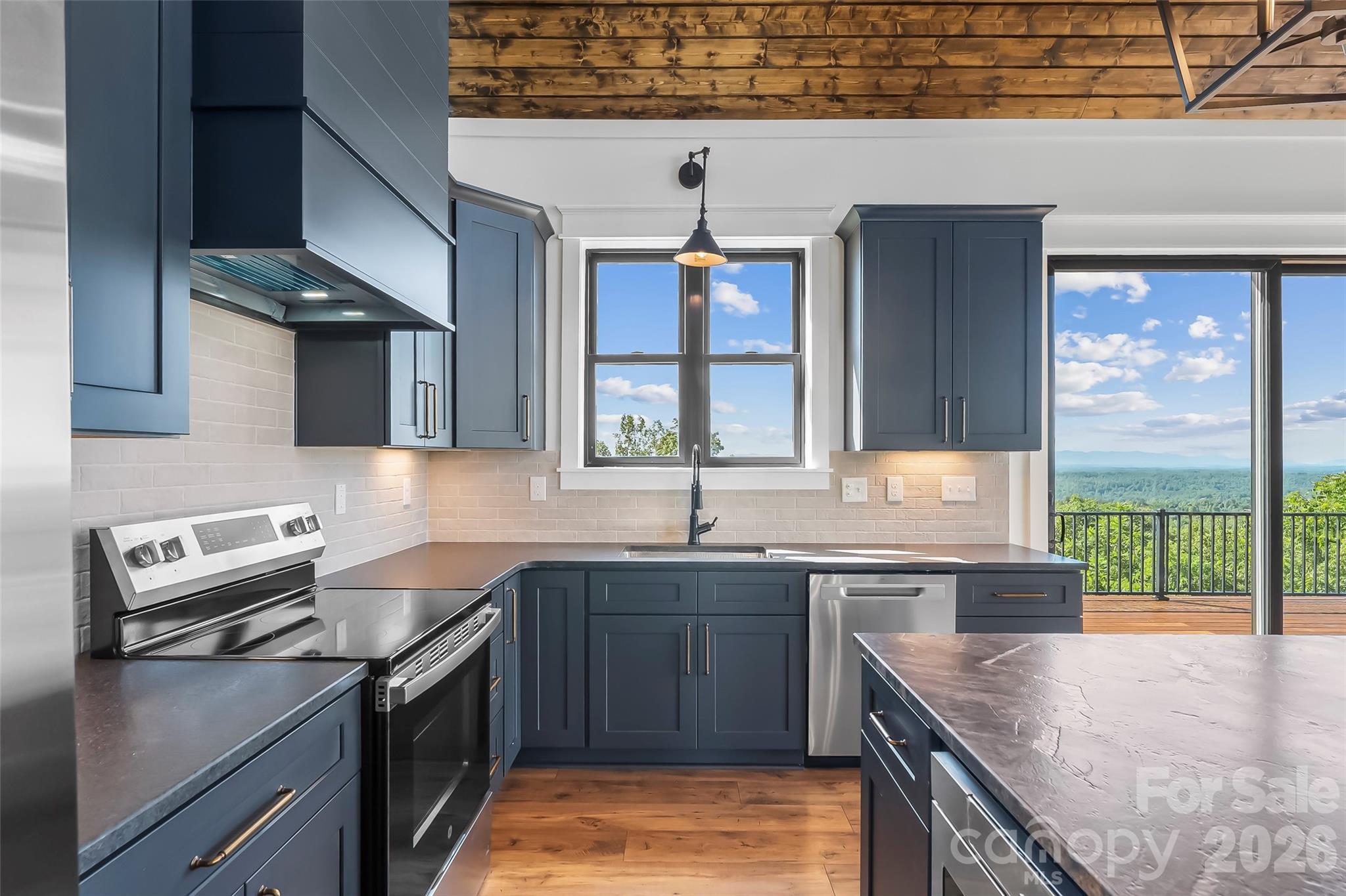 4898 Soaring Top Lane Property Photo 7