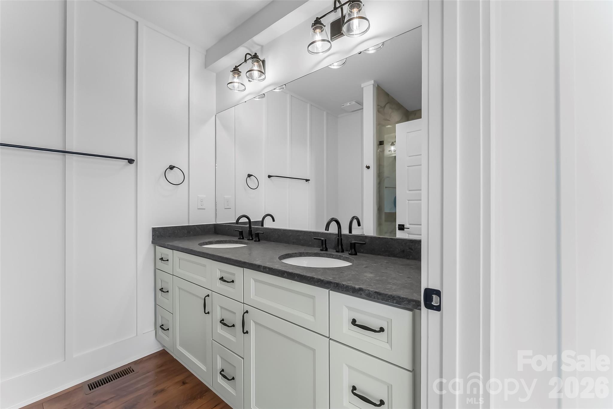 4898 Soaring Top Lane Property Photo 10