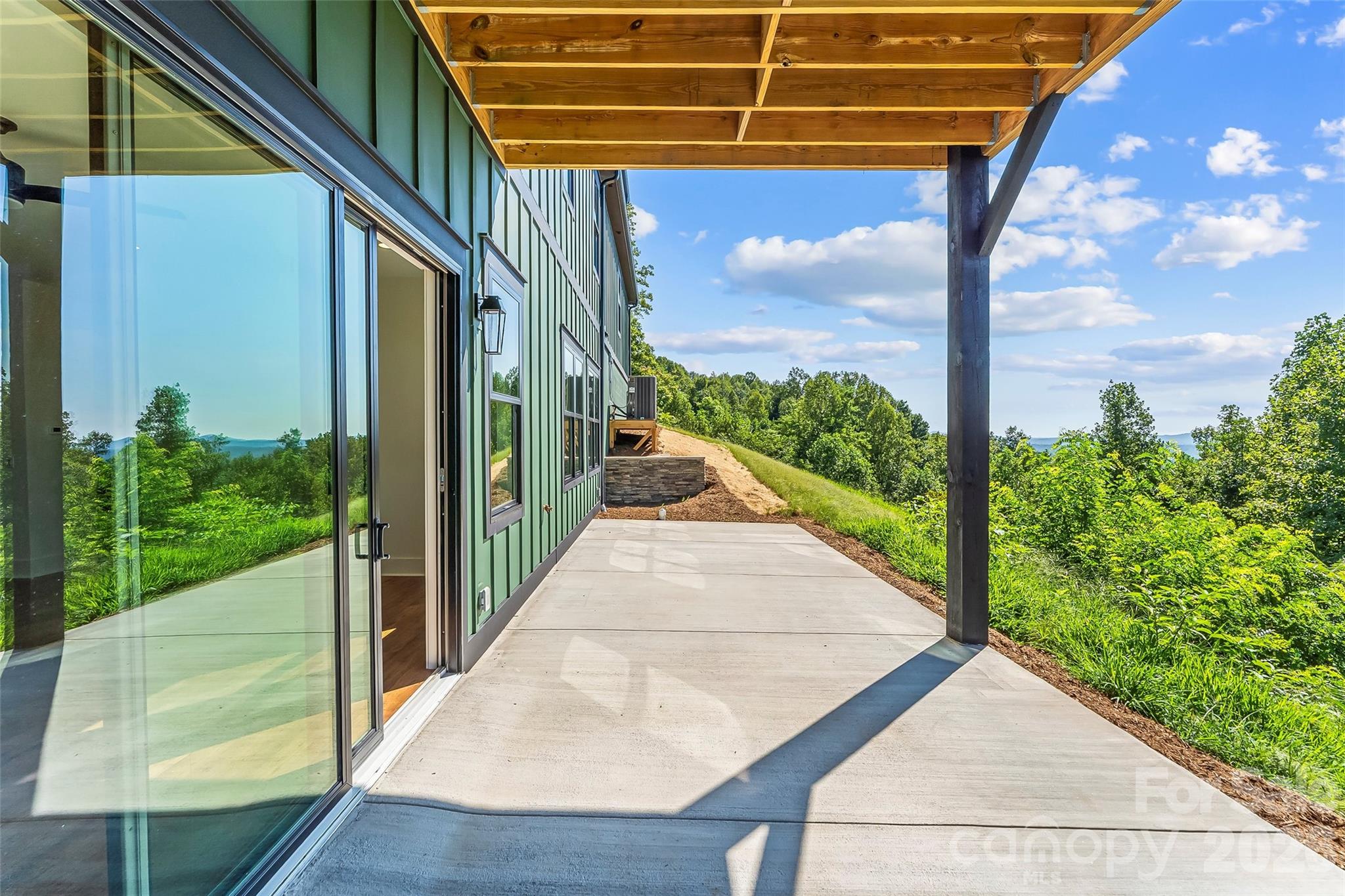 4898 Soaring Top Lane Property Photo 31