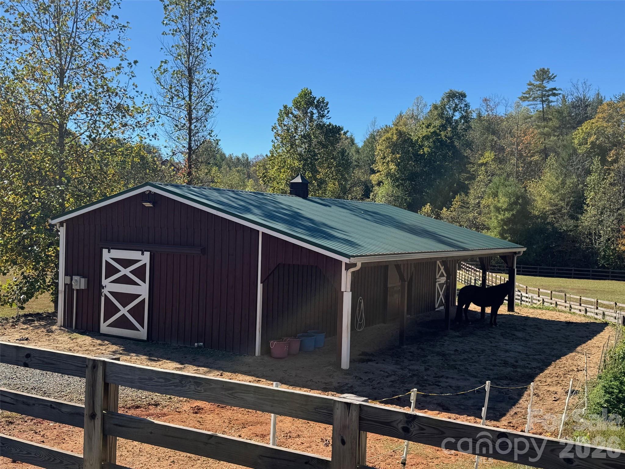 4898 Soaring Top Lane Property Photo 35