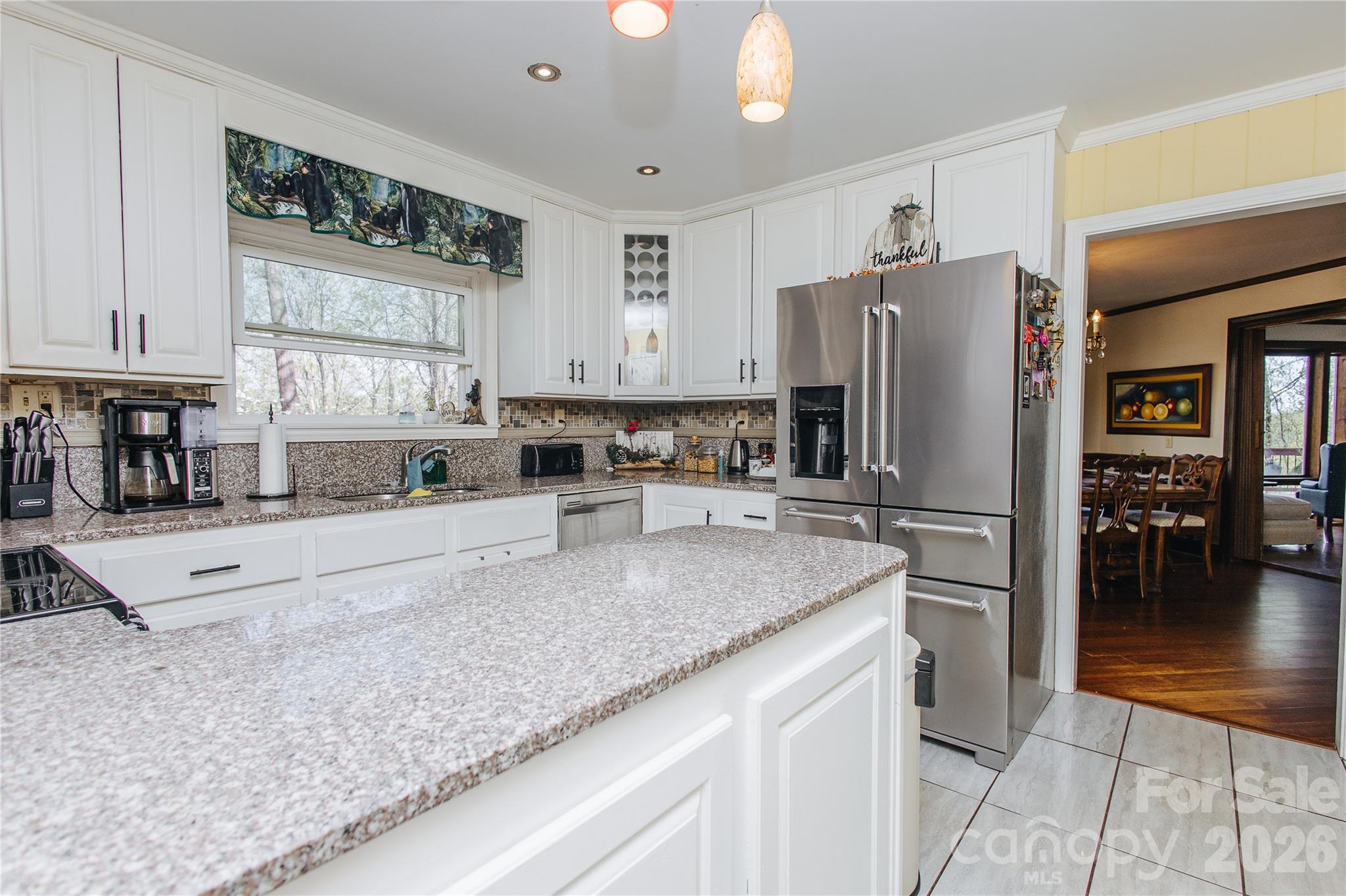 56 E Glenview Street Property Photo 11