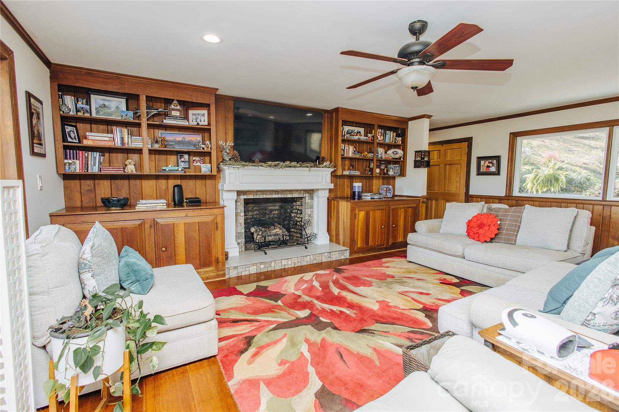 56 E Glenview Street Property Photo 17