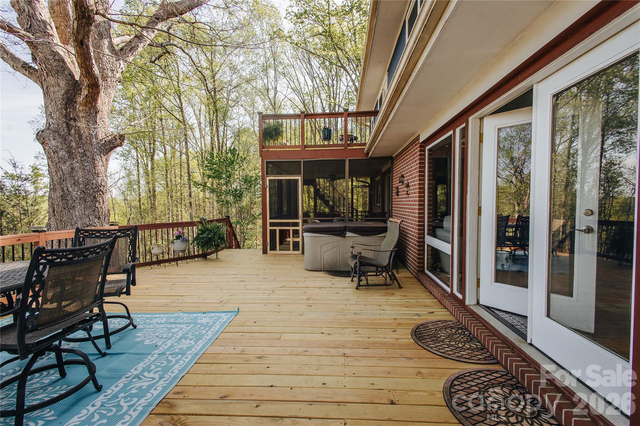 56 E Glenview Street Property Photo 20