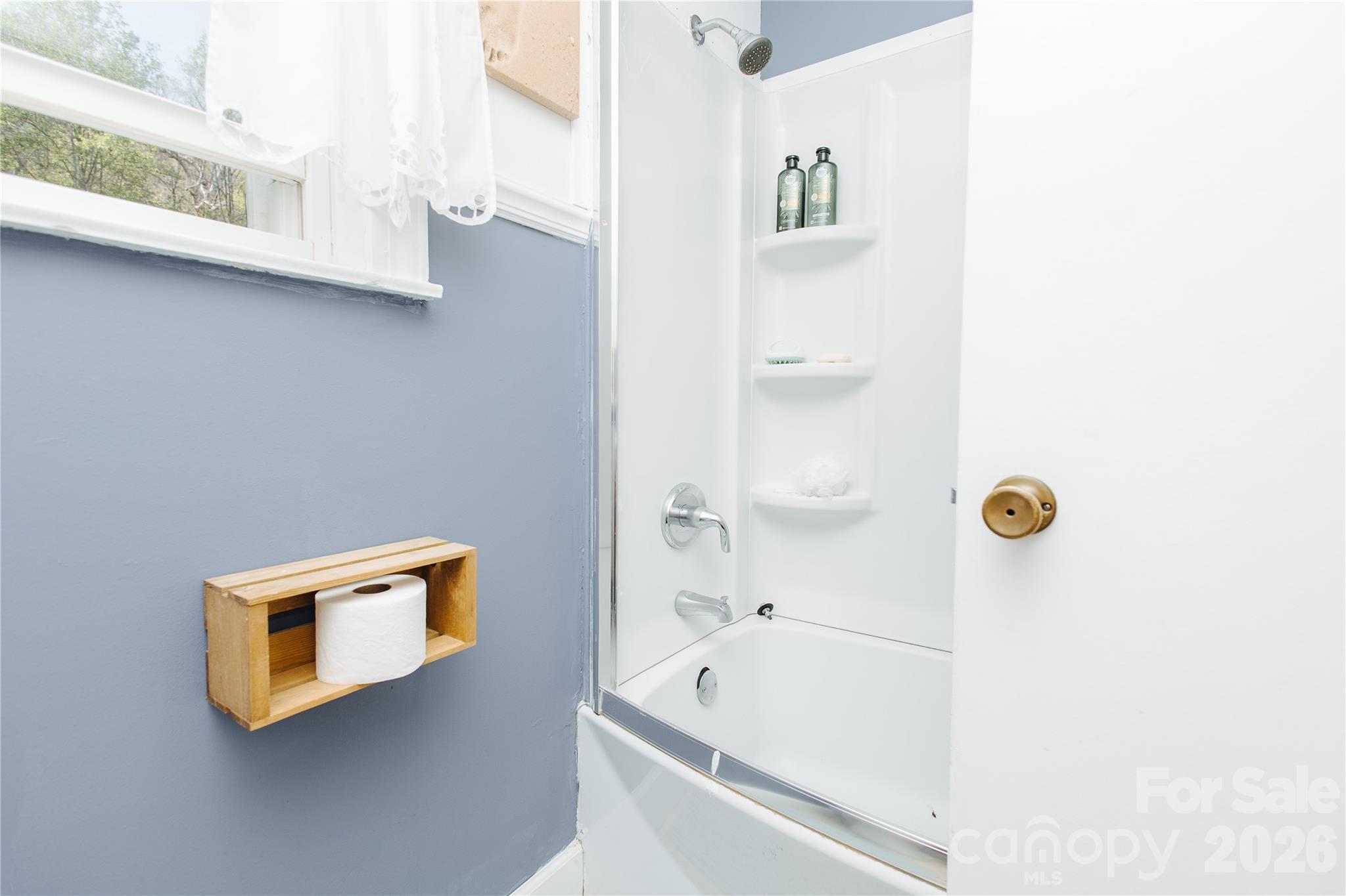 56 E Glenview Street Property Photo 40
