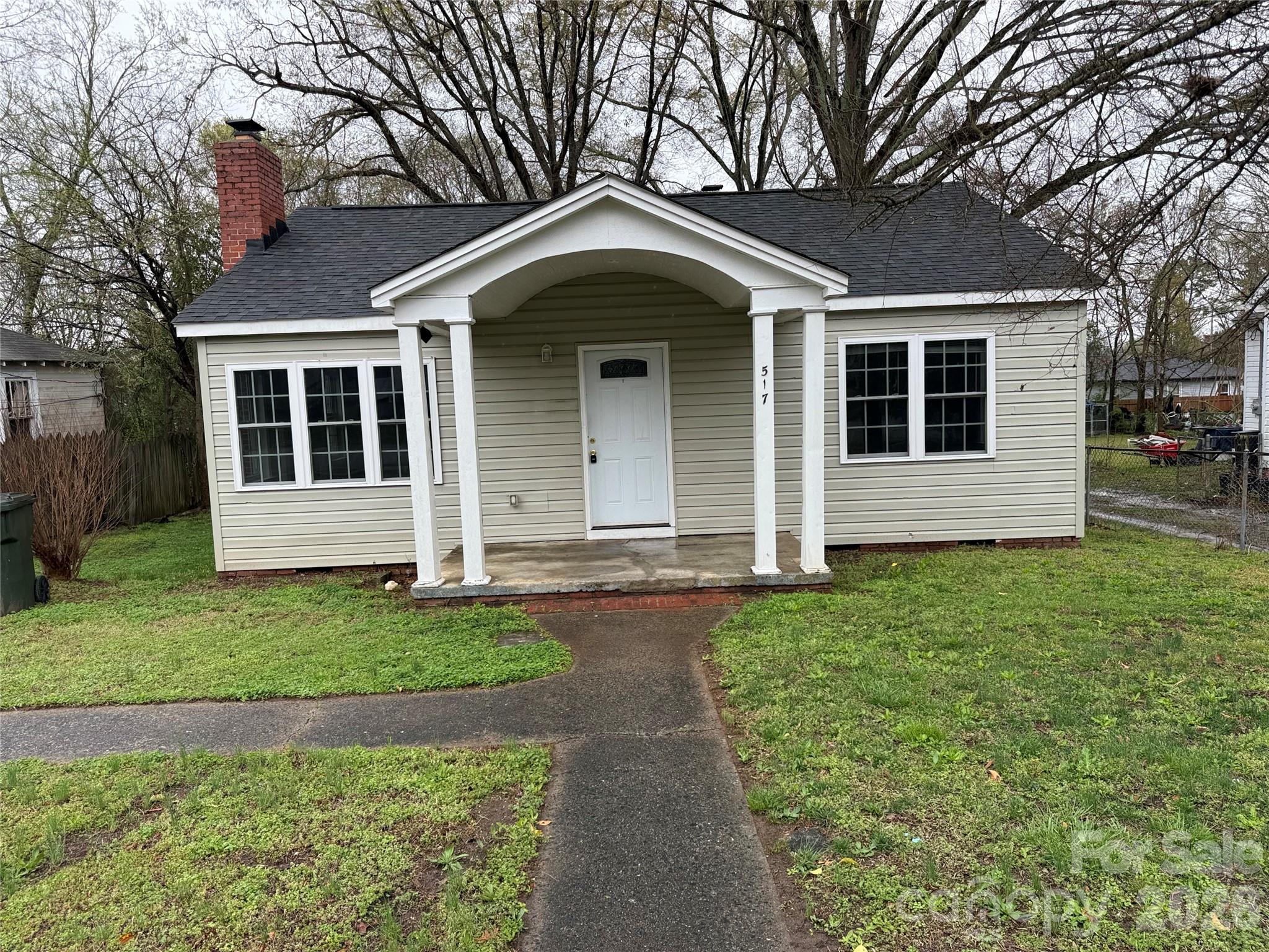 517 S Spruce Street Property Photo 1